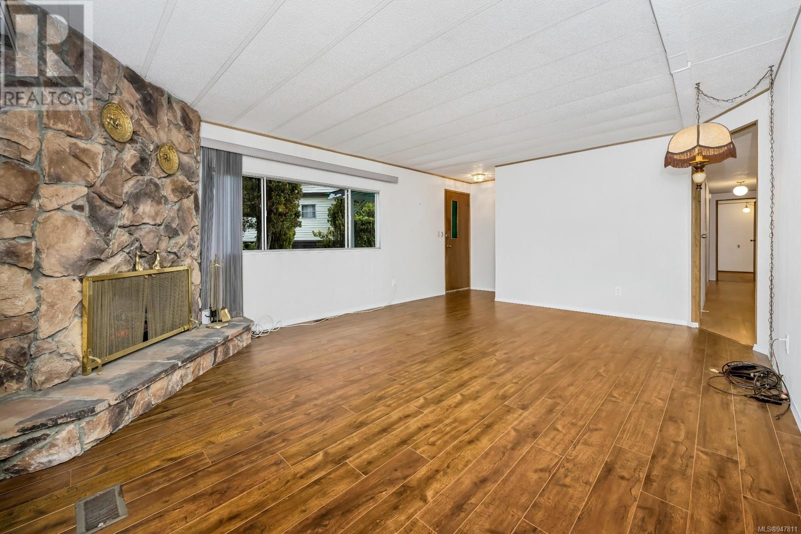 34 5838 Blythwood Rd, #34