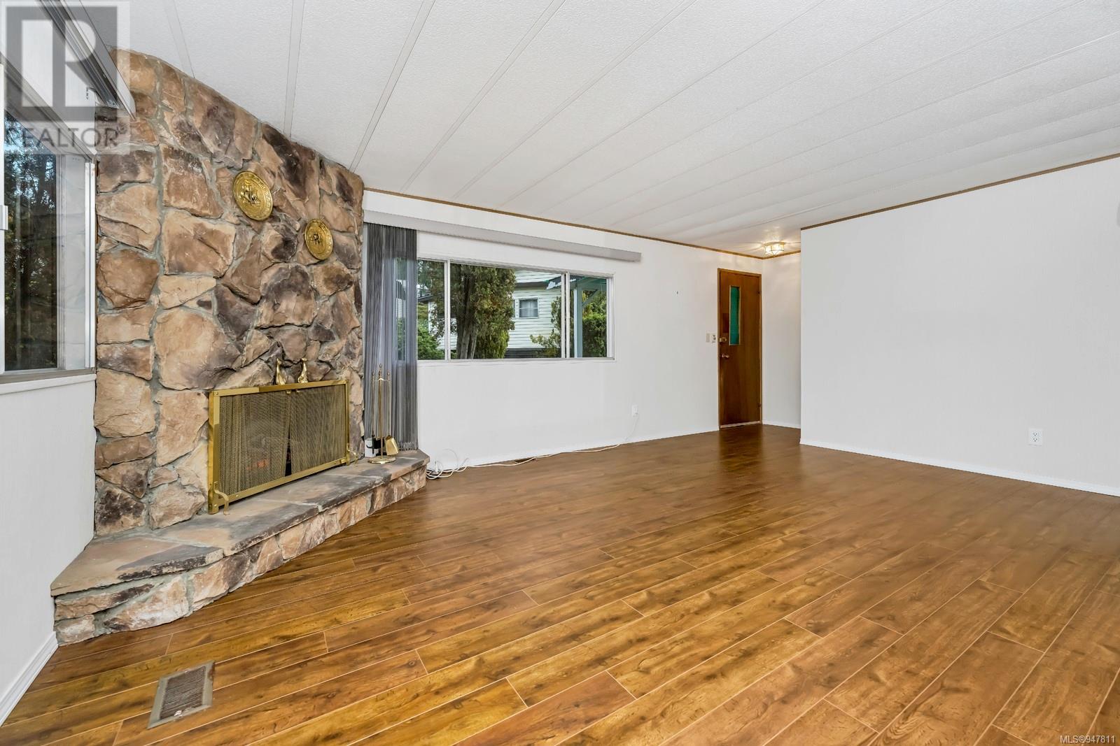 34 5838 Blythwood Rd, #34