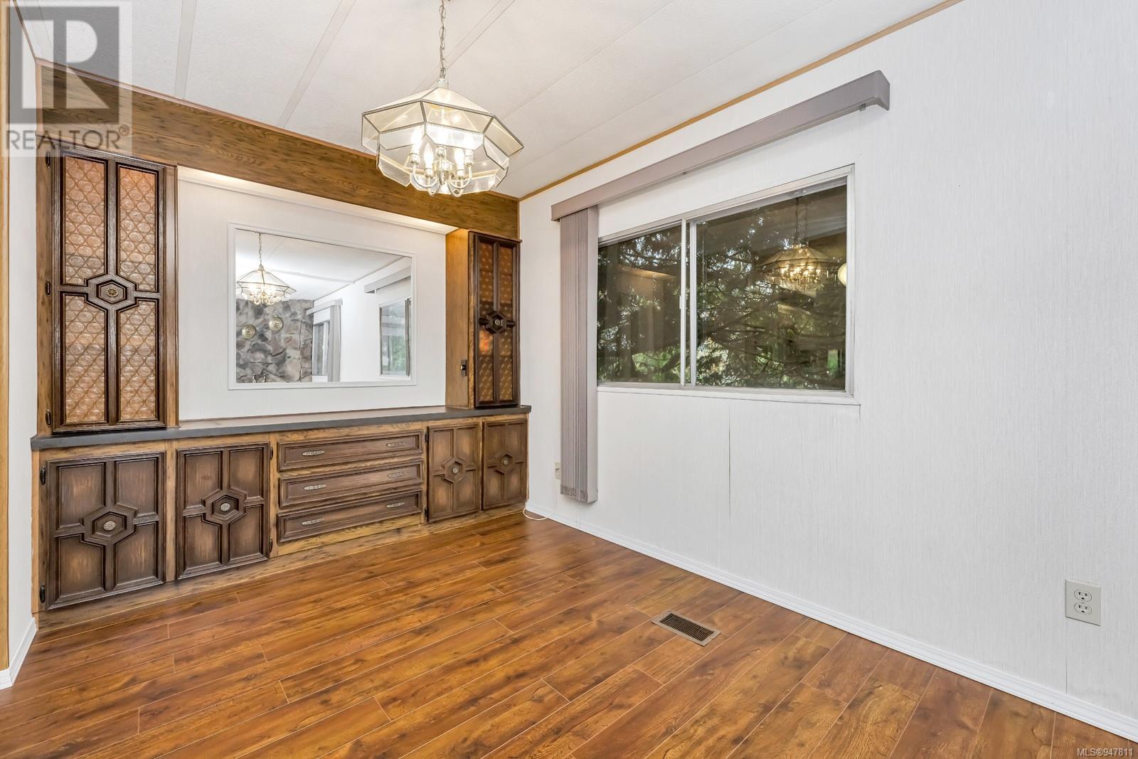 34 5838 Blythwood Rd, #34