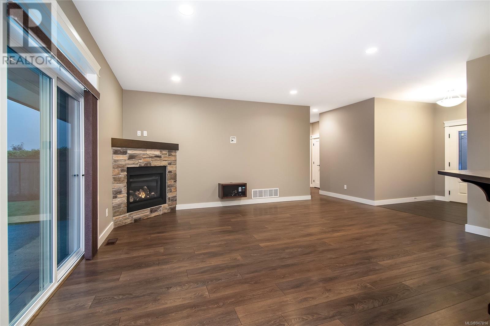 462 LEGACY Dr