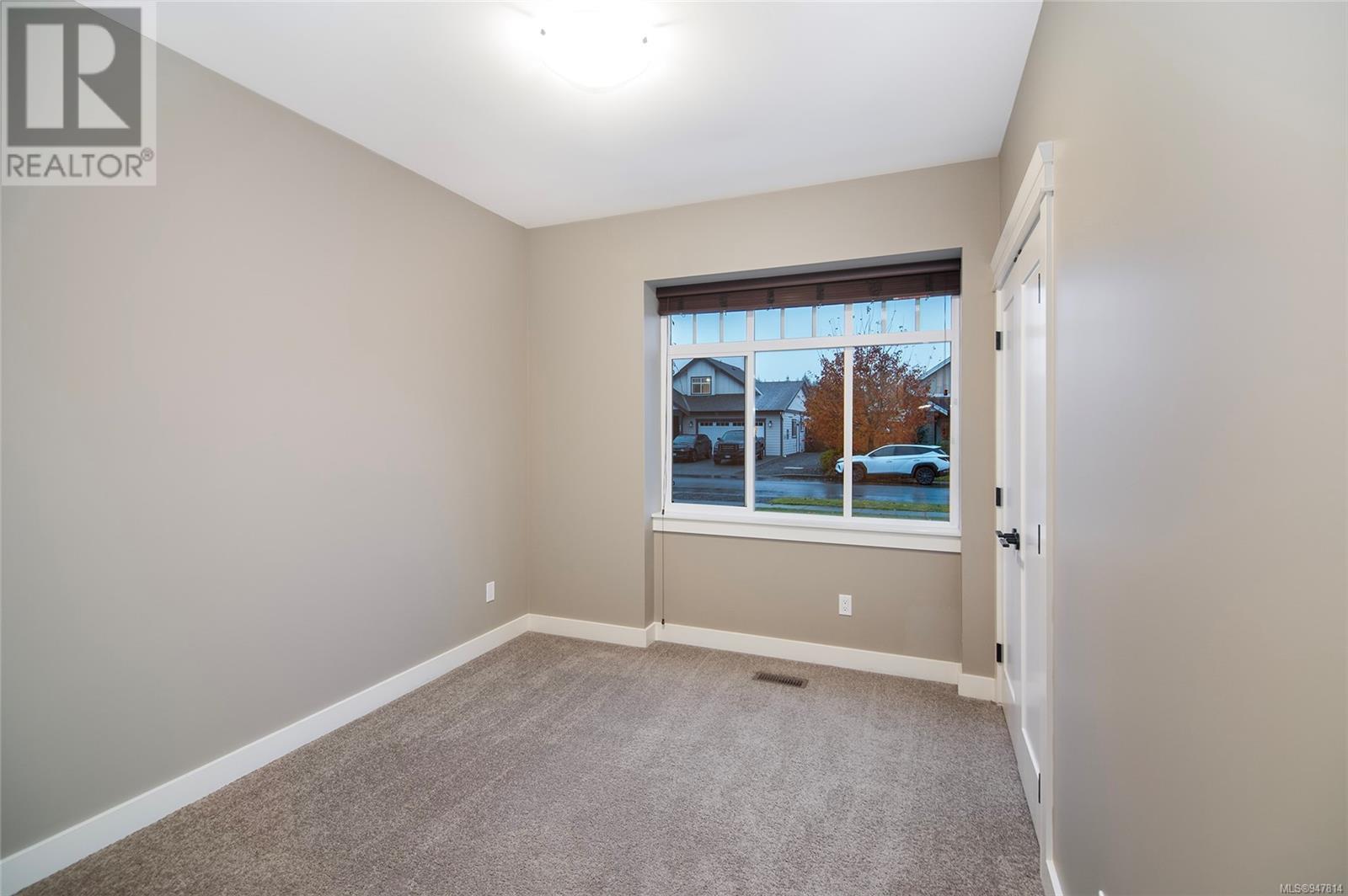 462 LEGACY Dr