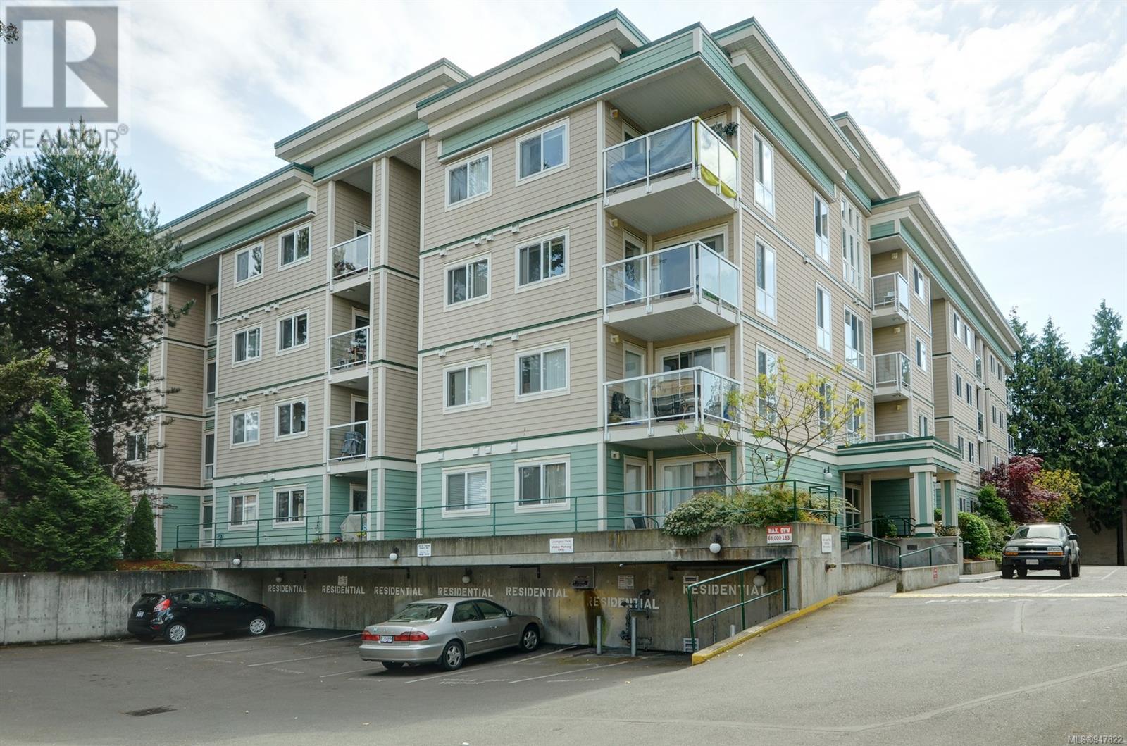 309 689 Bay St, #309