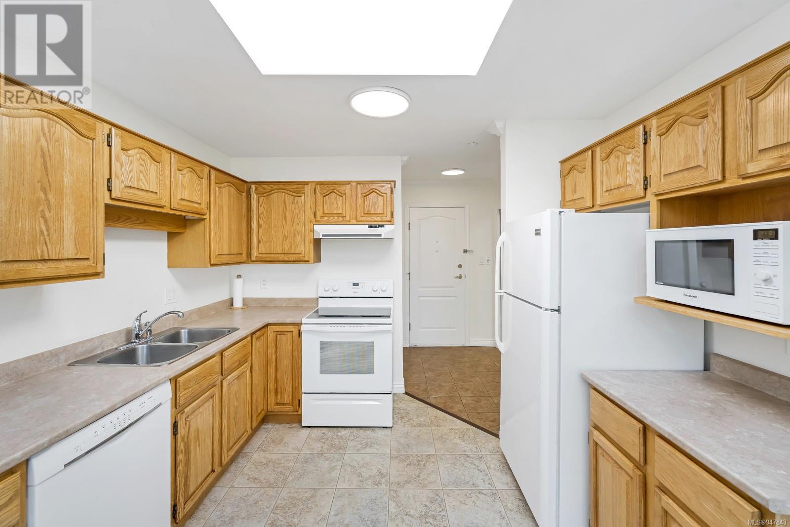 401 1217 Pandora Ave, #401
