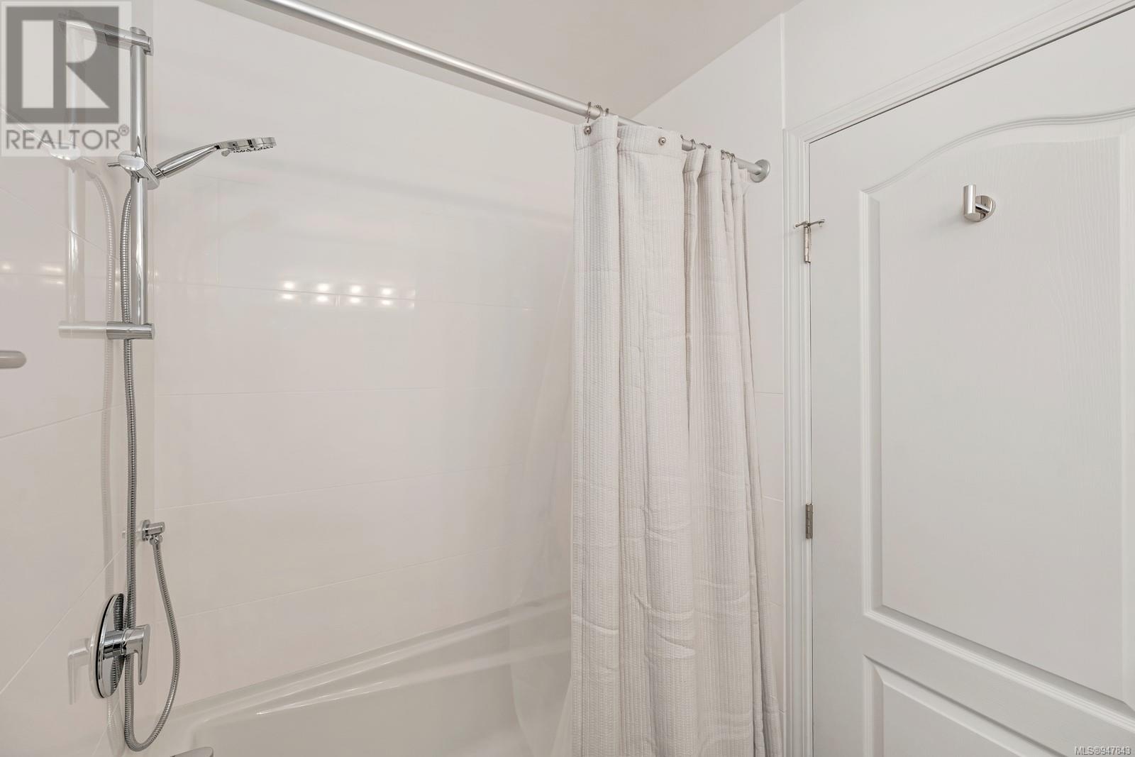 401 1217 Pandora Ave, #401