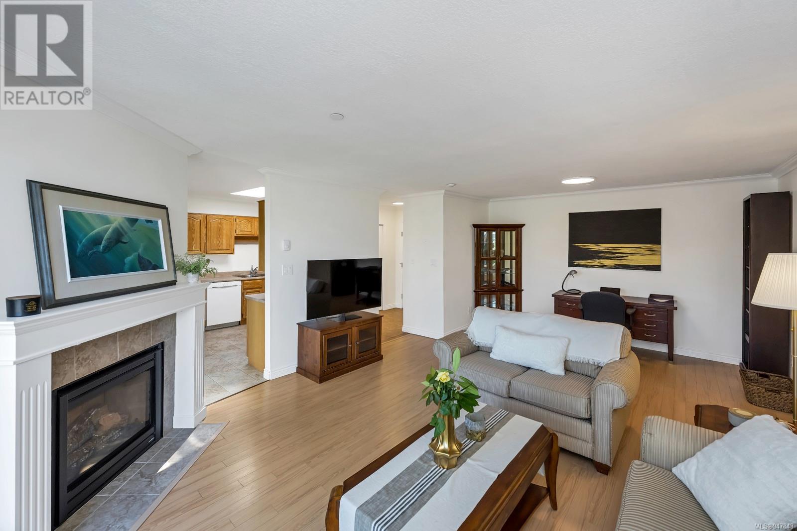 401 1217 Pandora Ave, #401