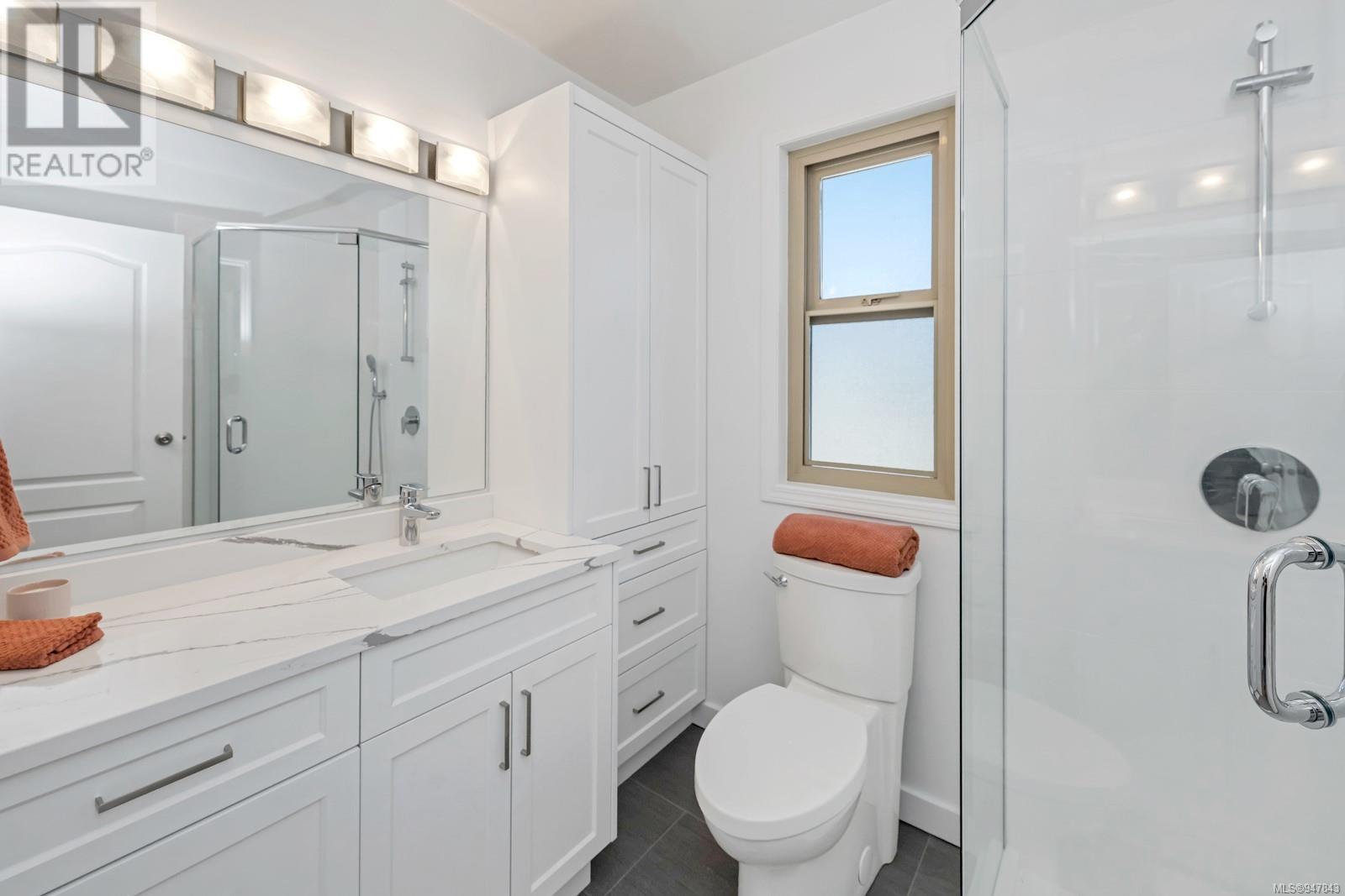401 1217 Pandora Ave, #401