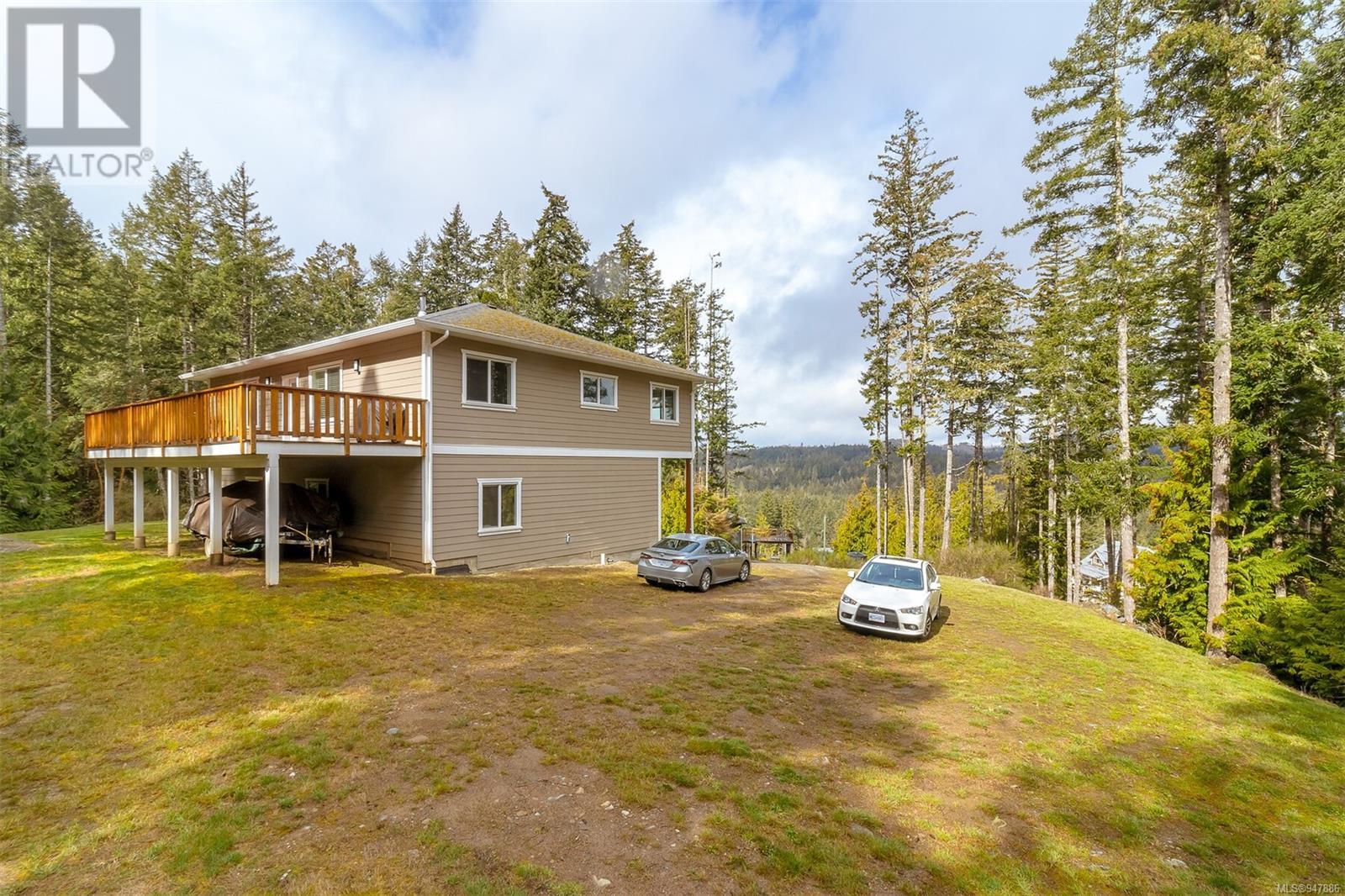3038 Otter Point Rd
