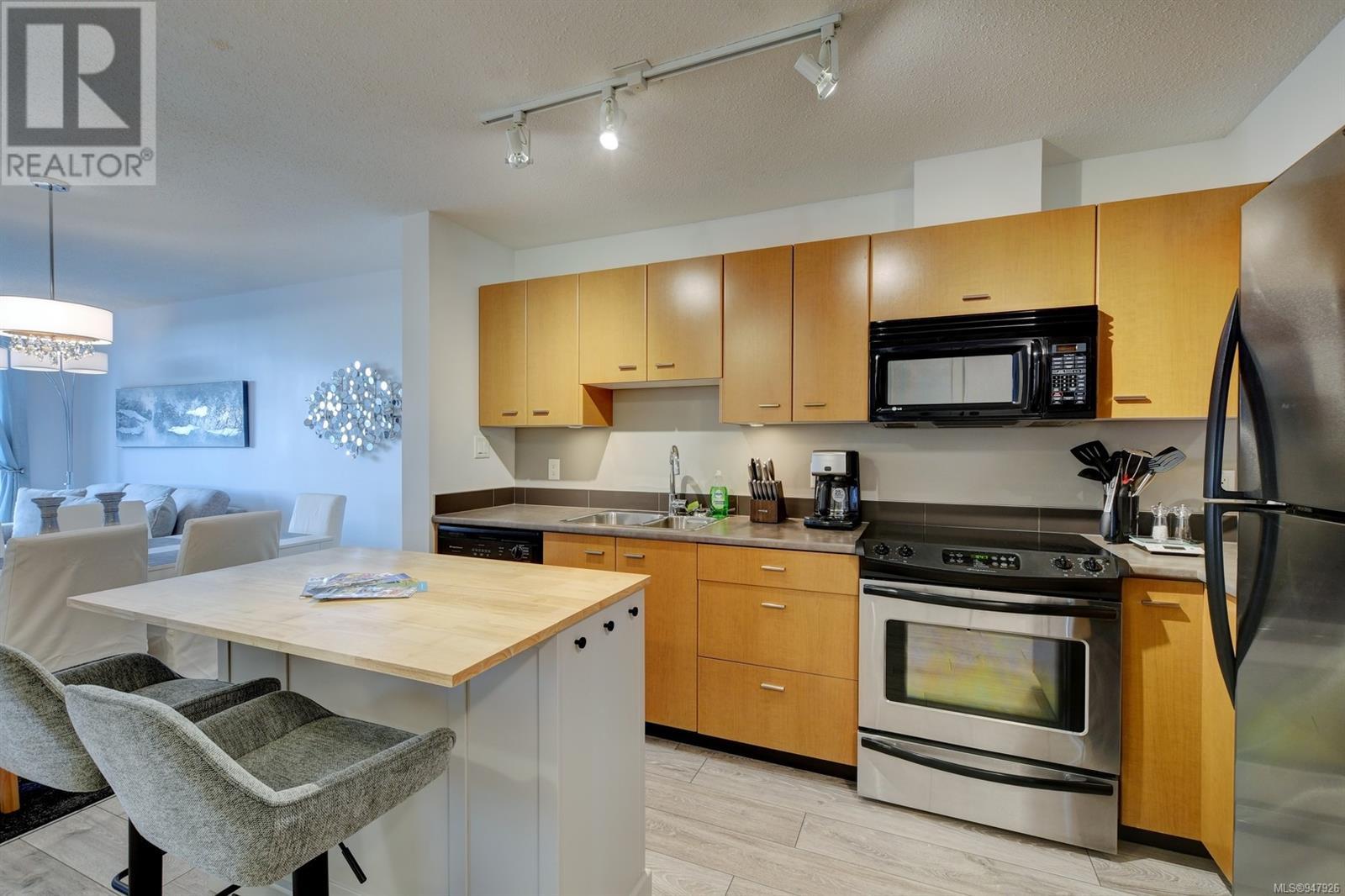 1006 751 Fairfield Rd, #1006
