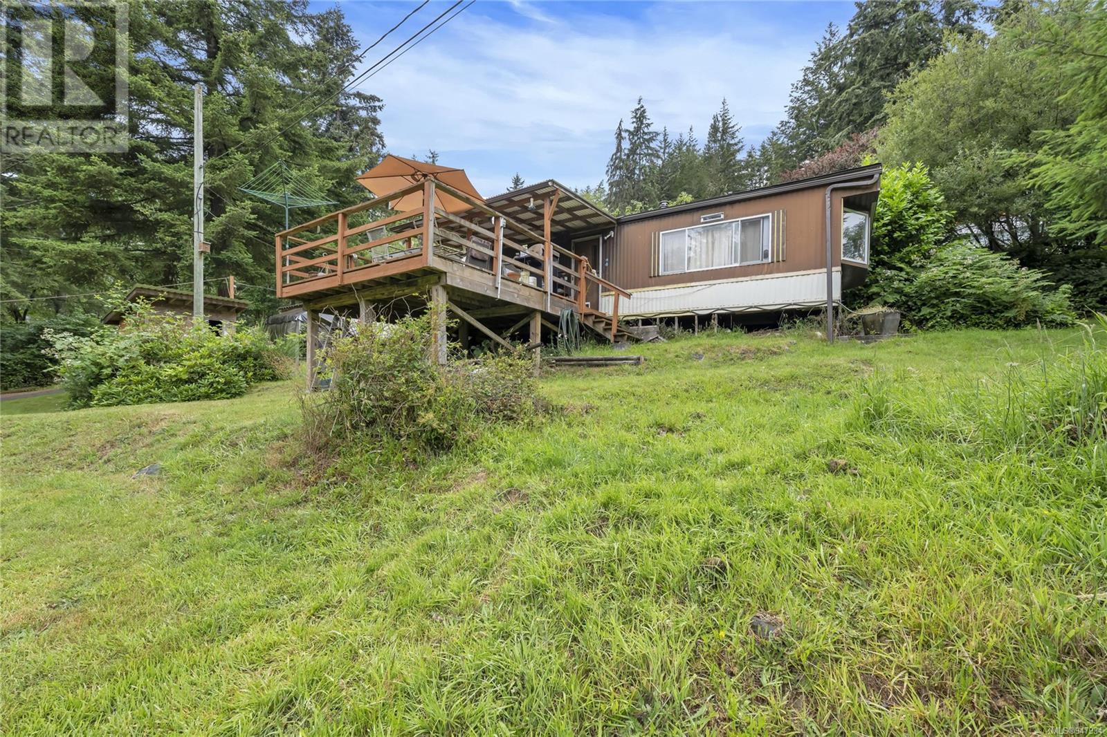 3765 Otter Point Rd