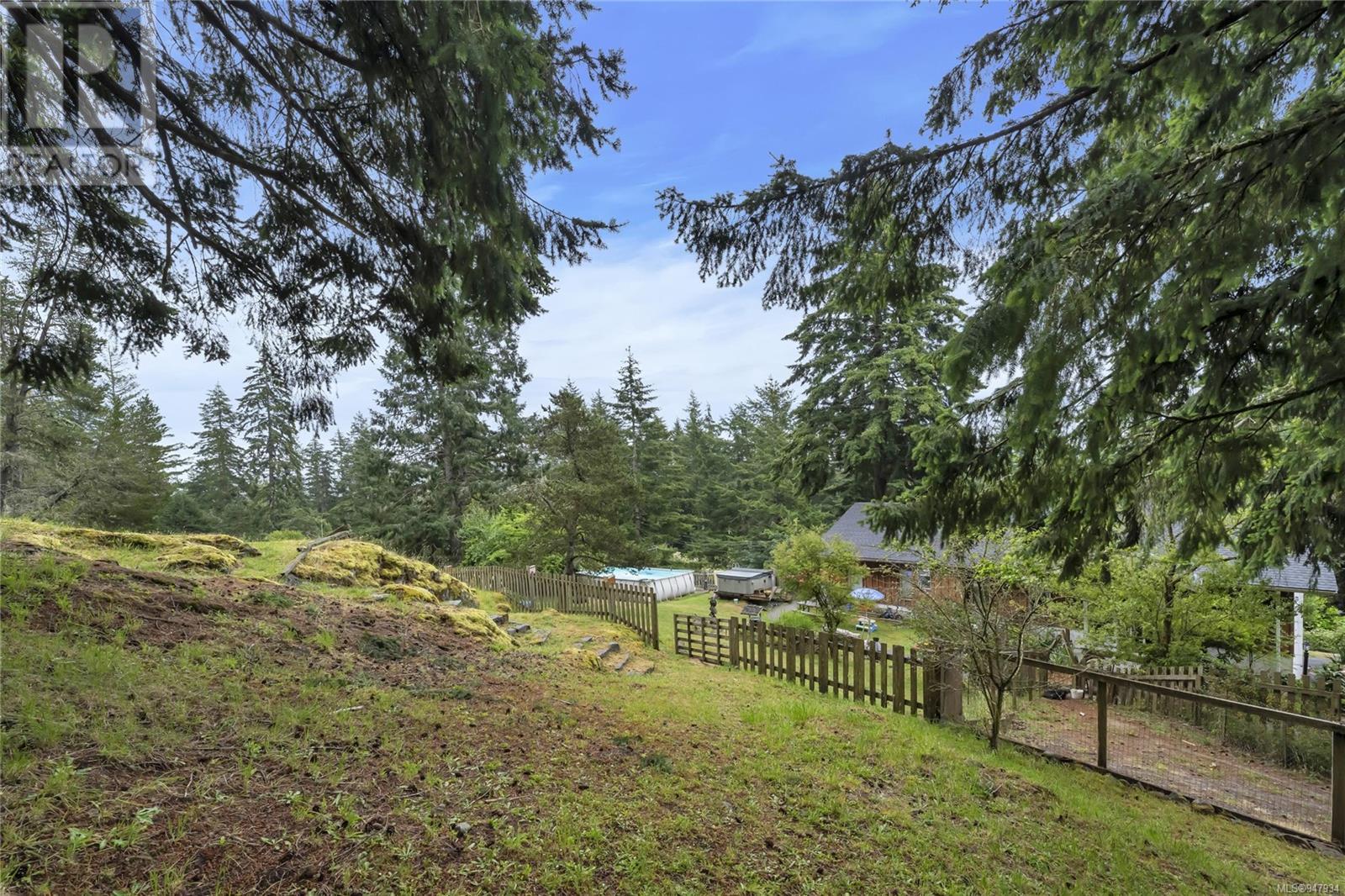 3765 Otter Point Rd