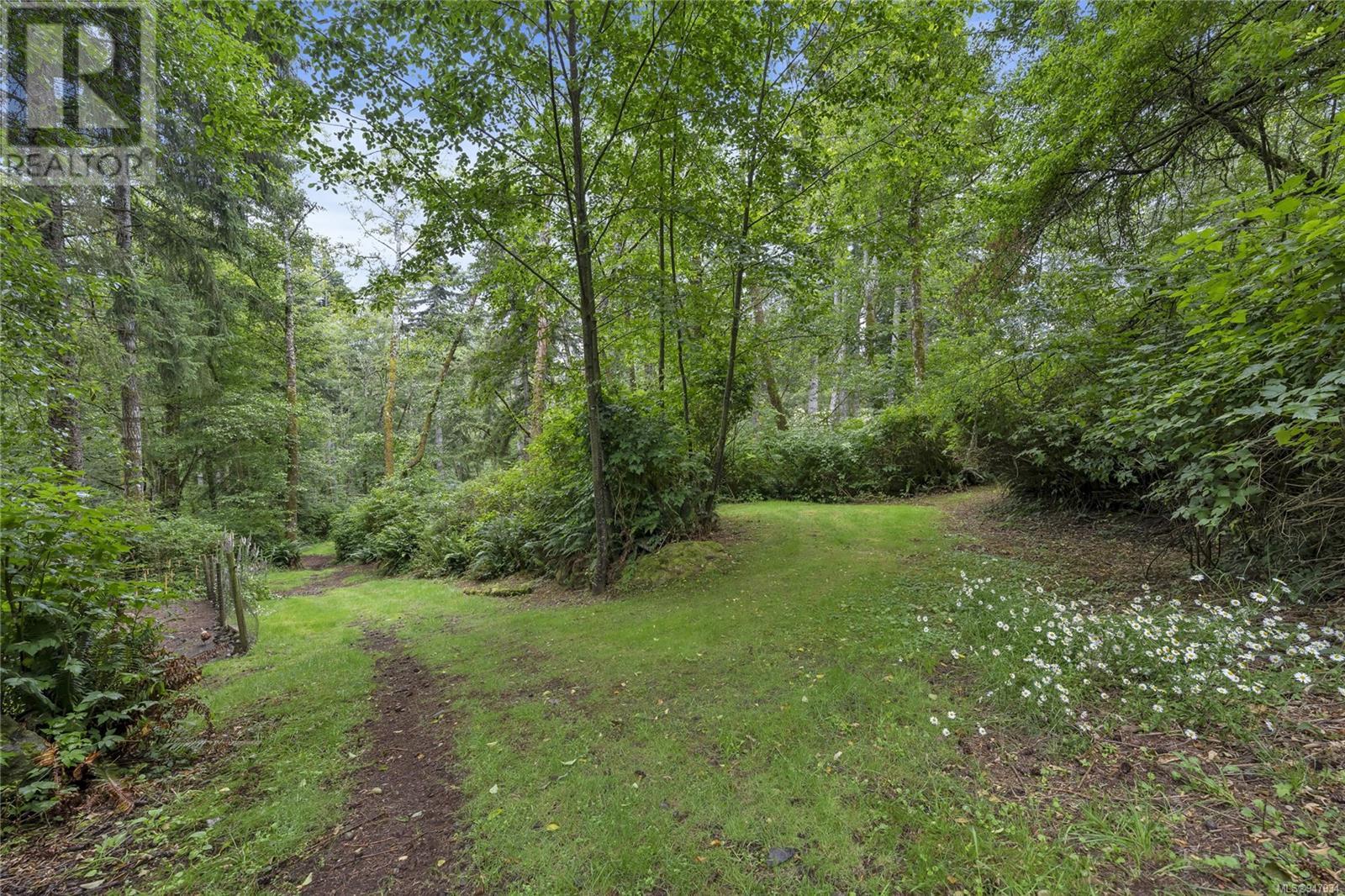 3765 Otter Point Rd