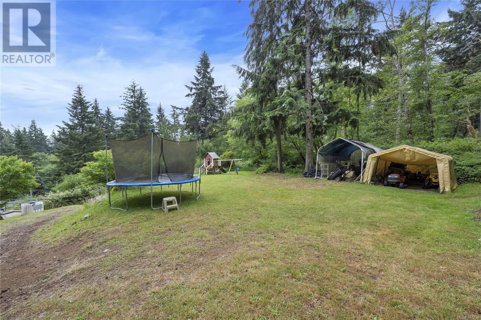 3765 Otter Point Rd