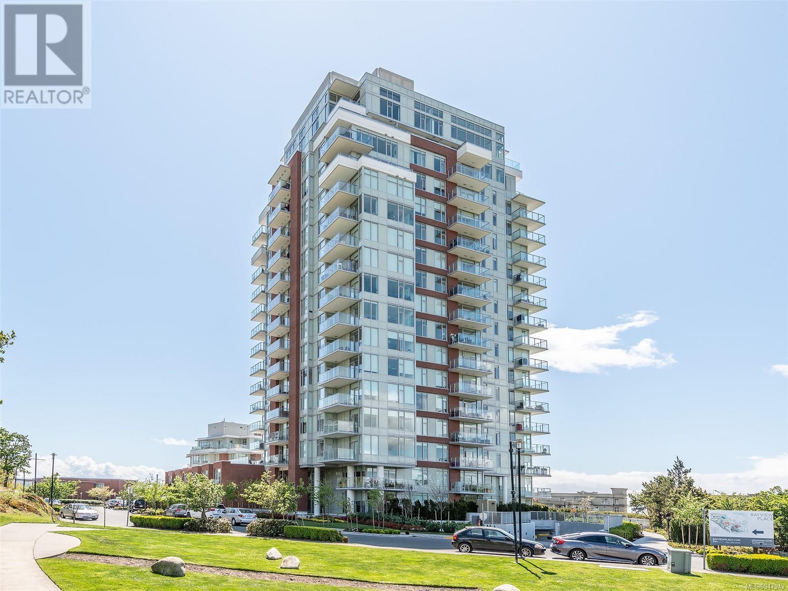 211 70 Saghalie Rd, #211