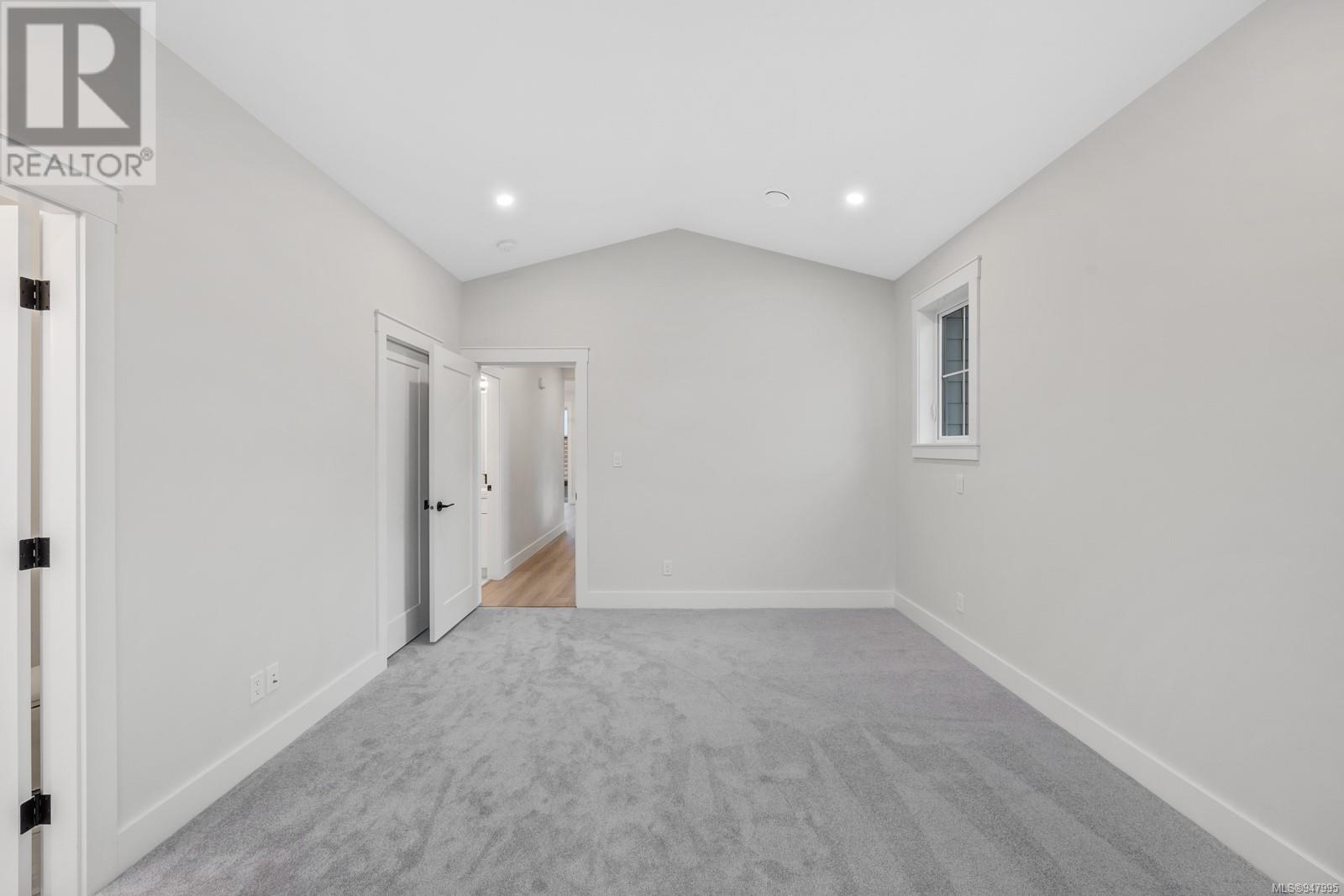 34 1090 Evergreen Rd, #34