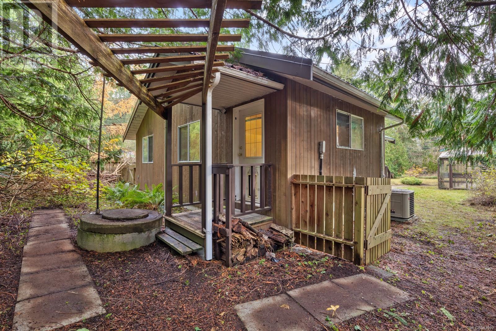 1677 Baikie Rd