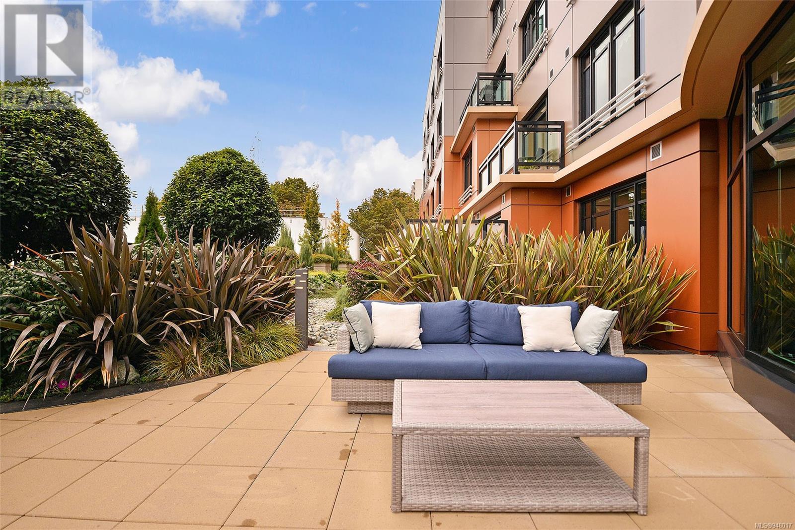 903 1029 View St, #903