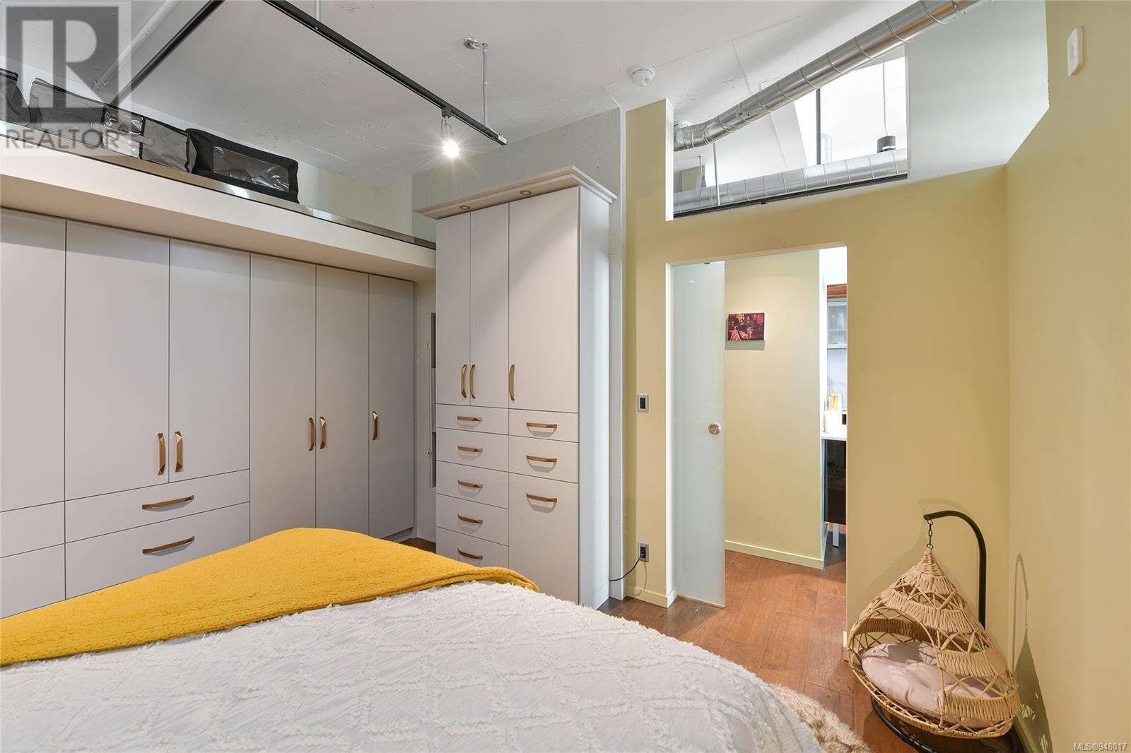 903 1029 View St, #903