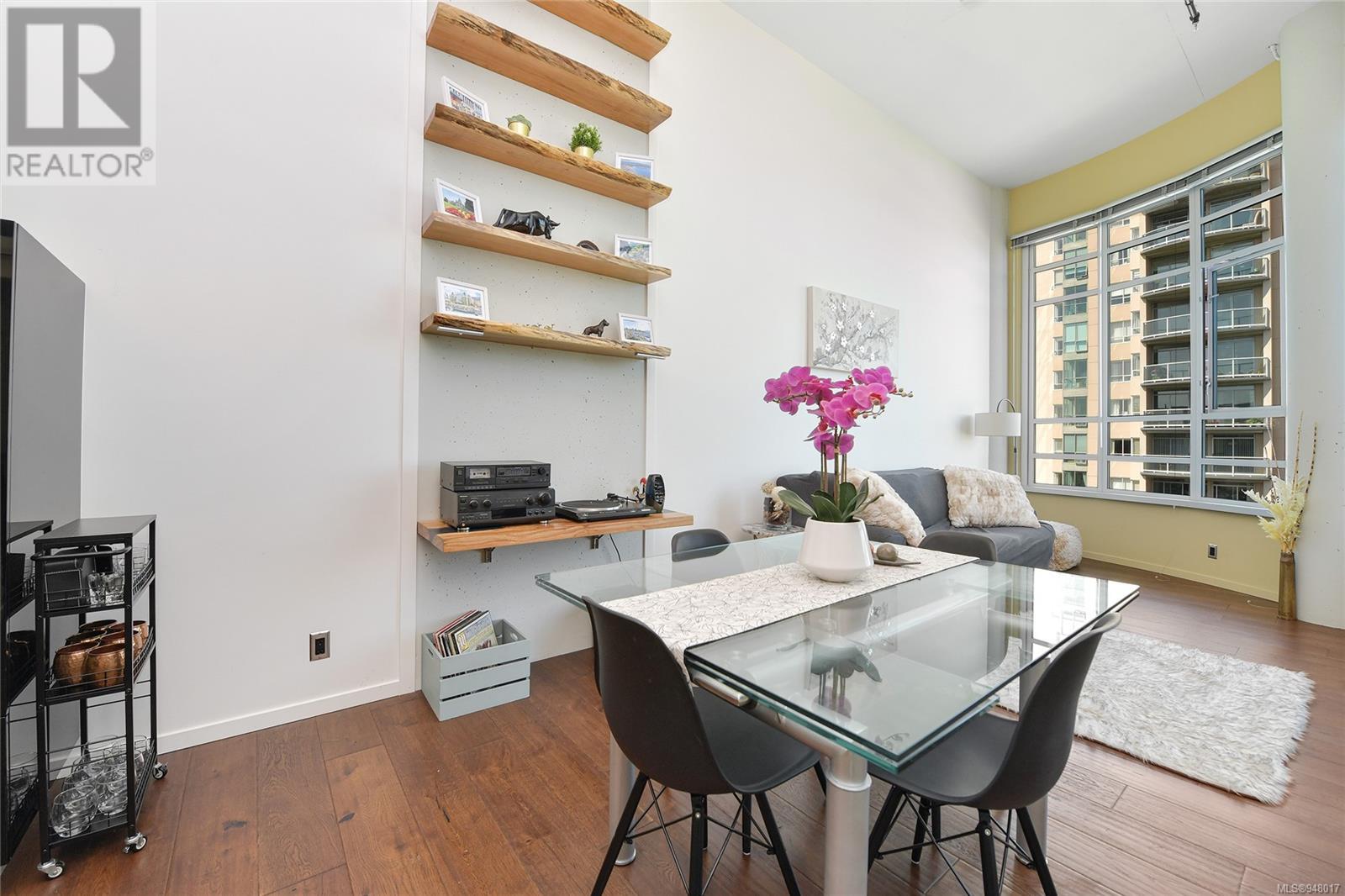 903 1029 View St, #903