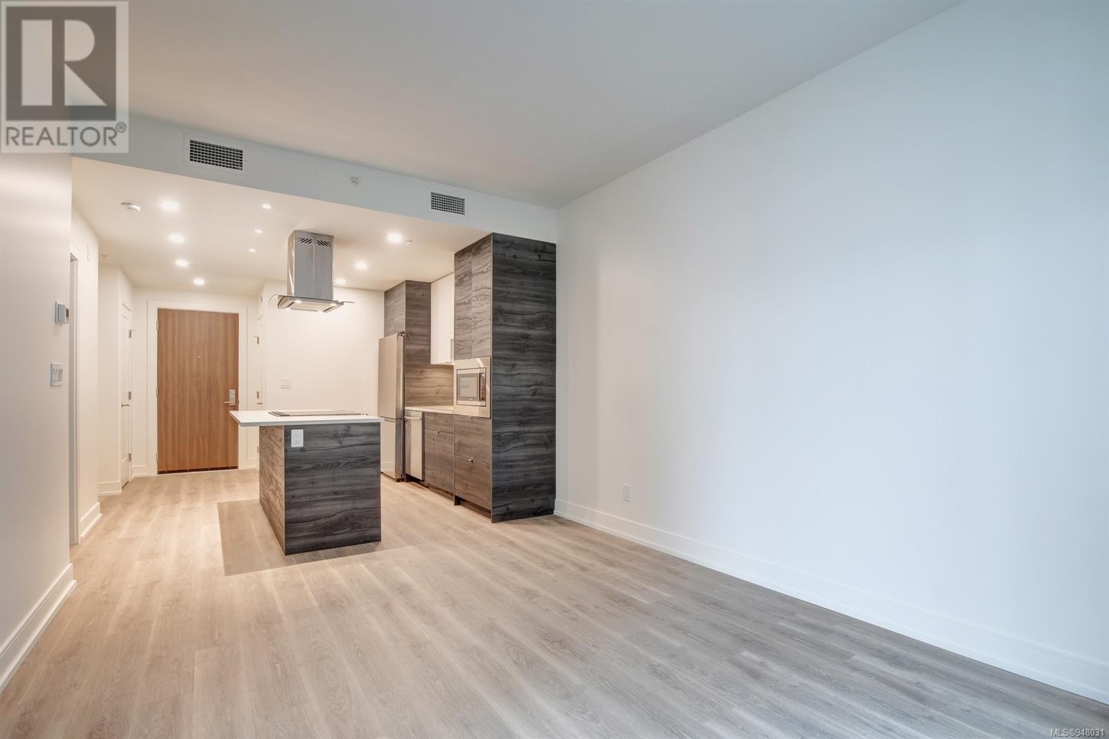 414 1628 Store St, #414