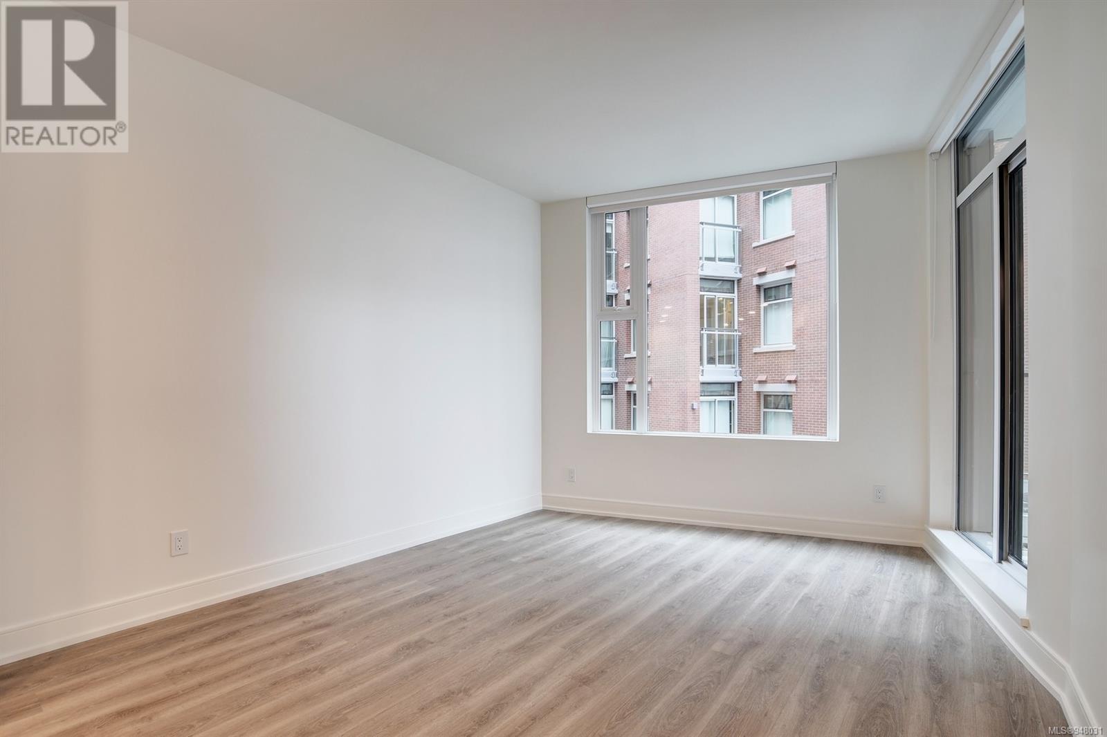 414 1628 Store St, #414