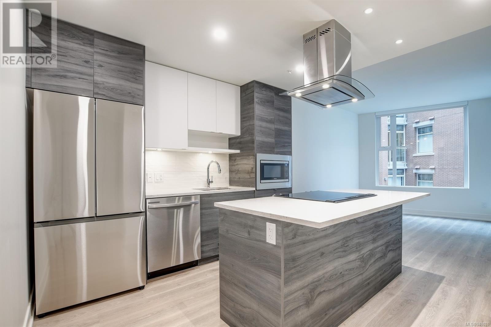 414 1628 Store St, #414