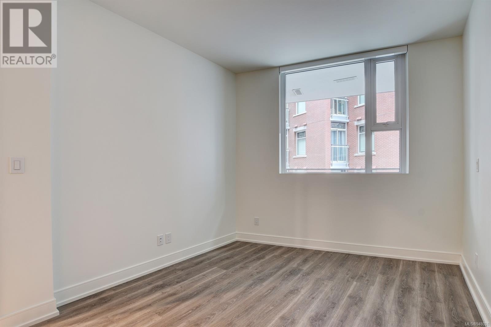414 1628 Store St, #414