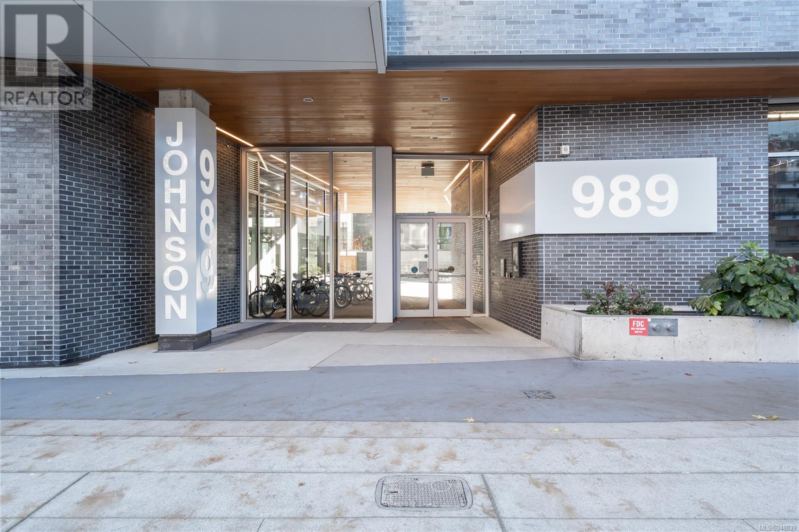 313 989 Johnson St, #313