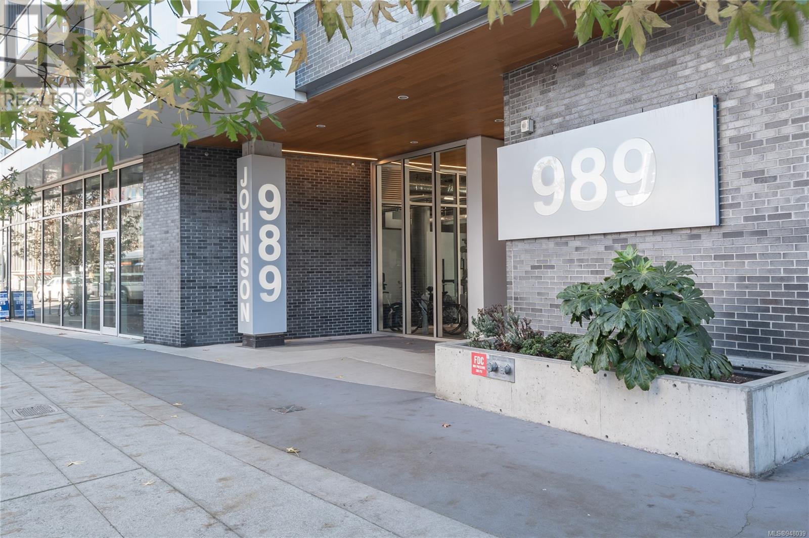 313 989 Johnson St, #313
