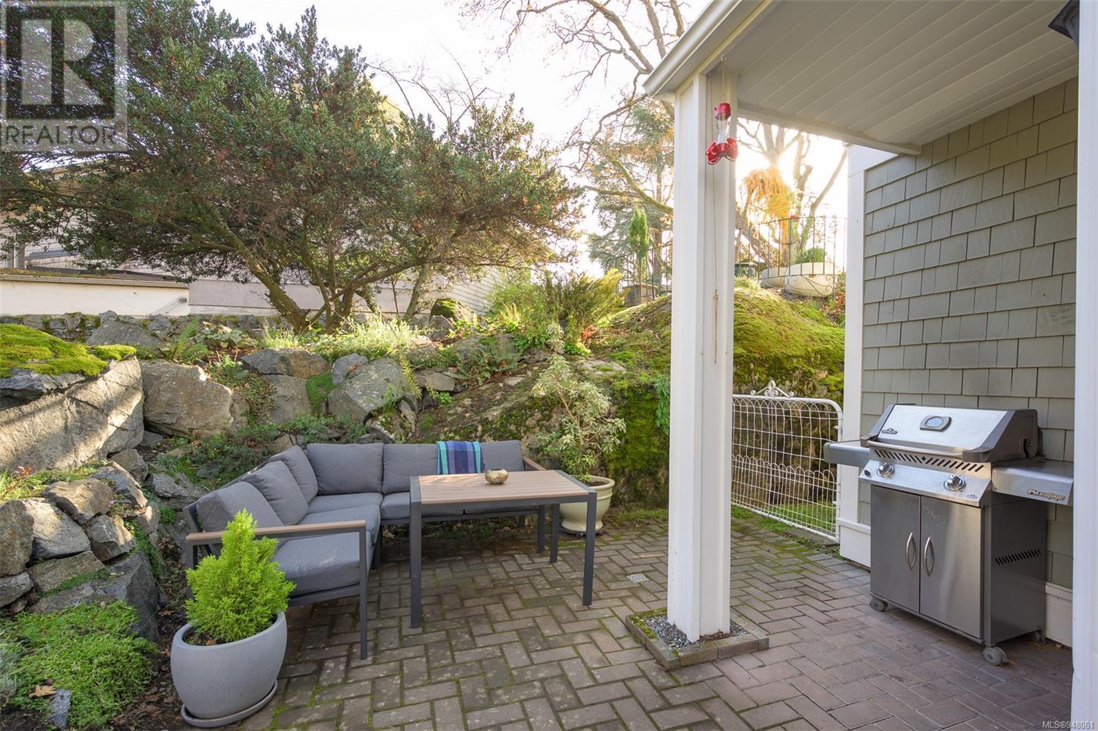 1 1002 Carberry Gdns, #1
