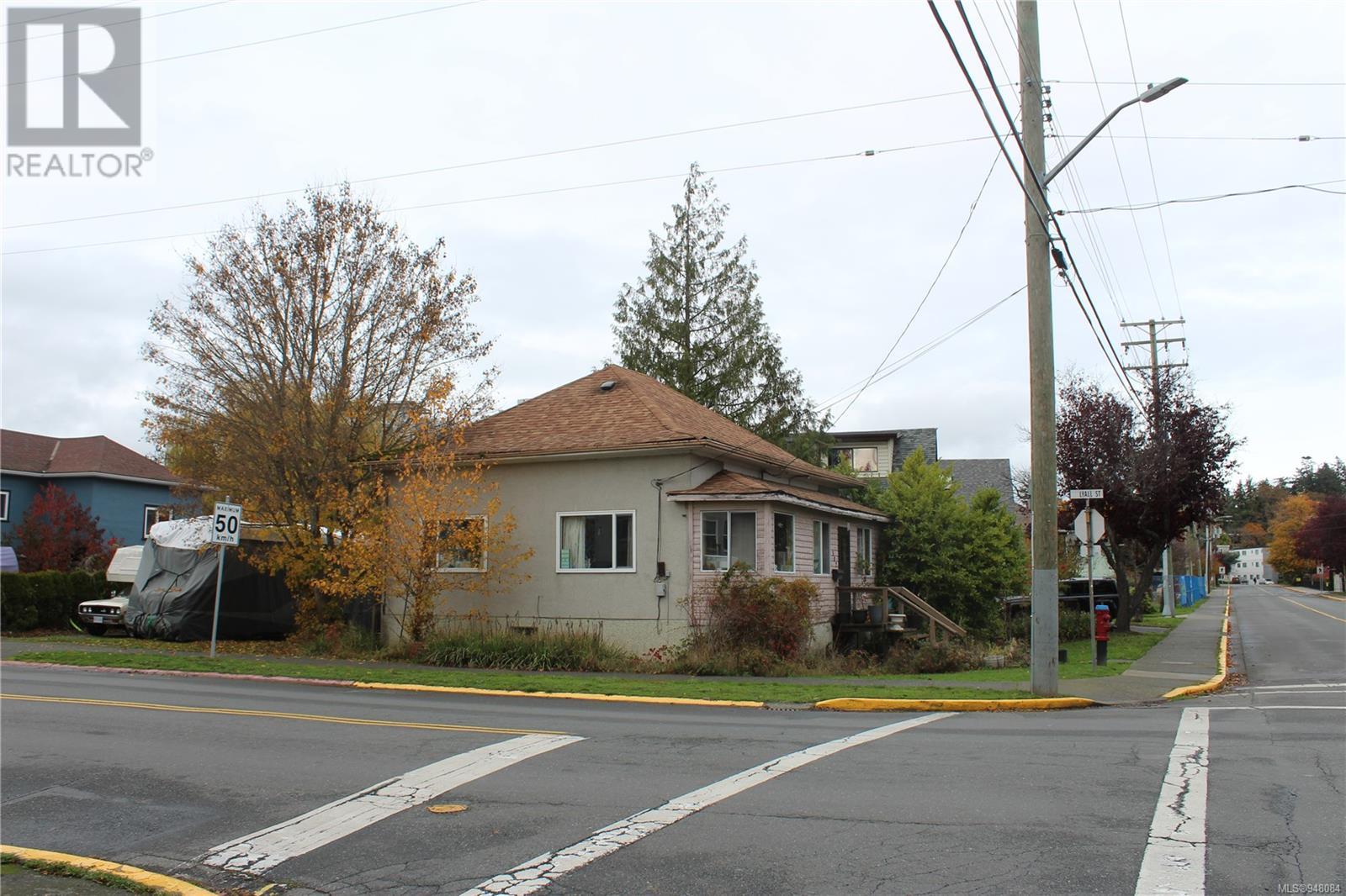 502 Fraser St