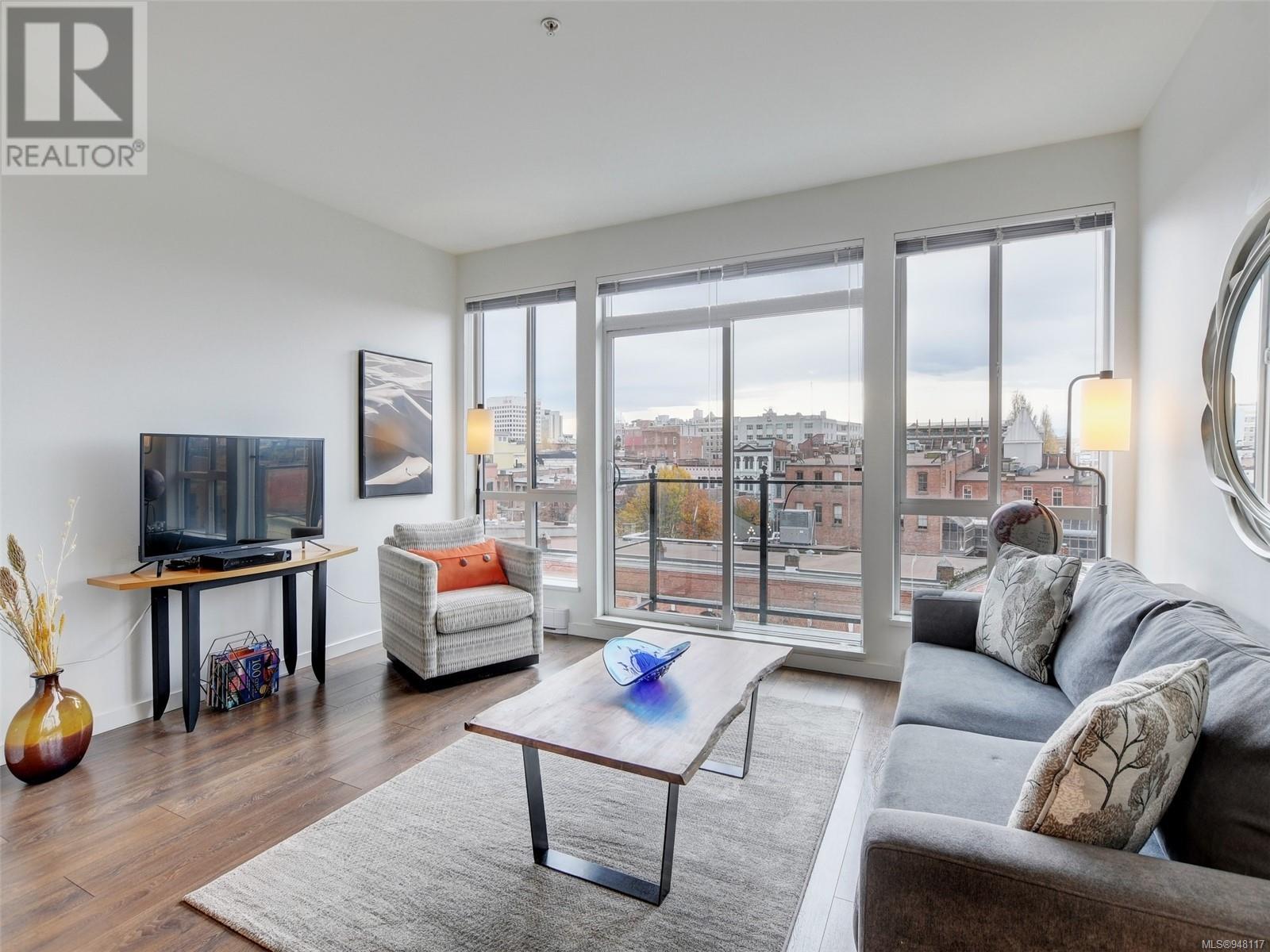513 528 Pandora Ave, #513