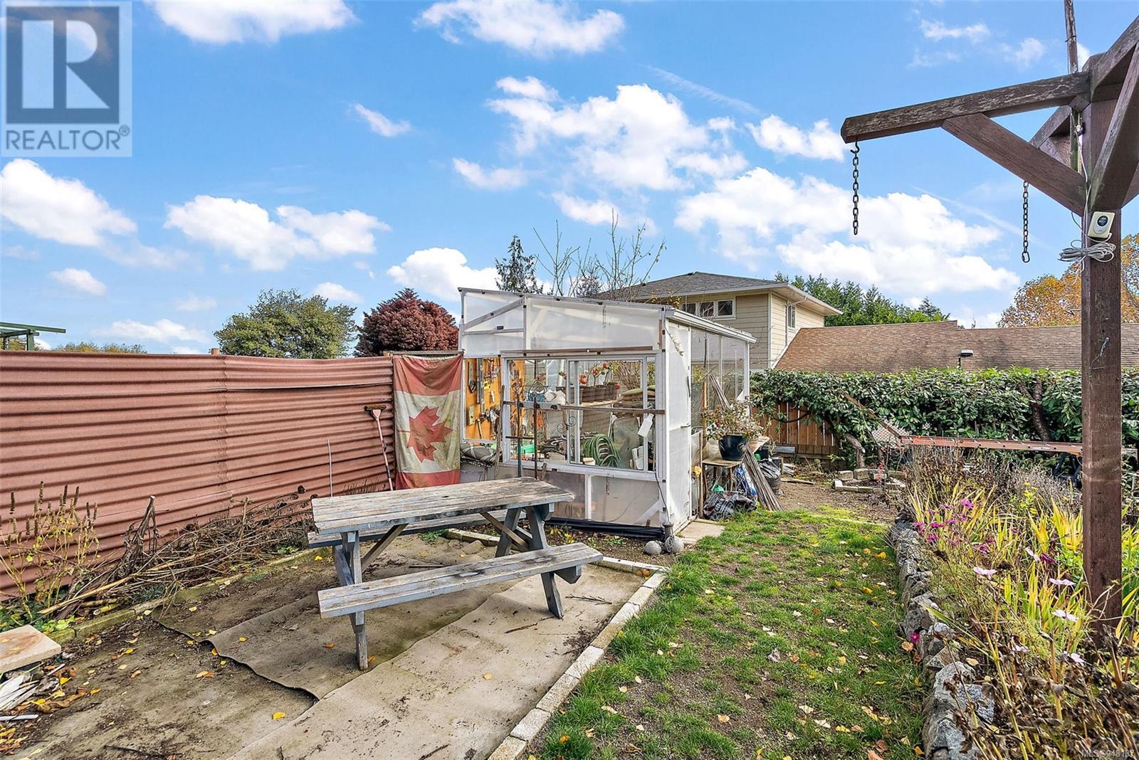 216 Lagoon Rd