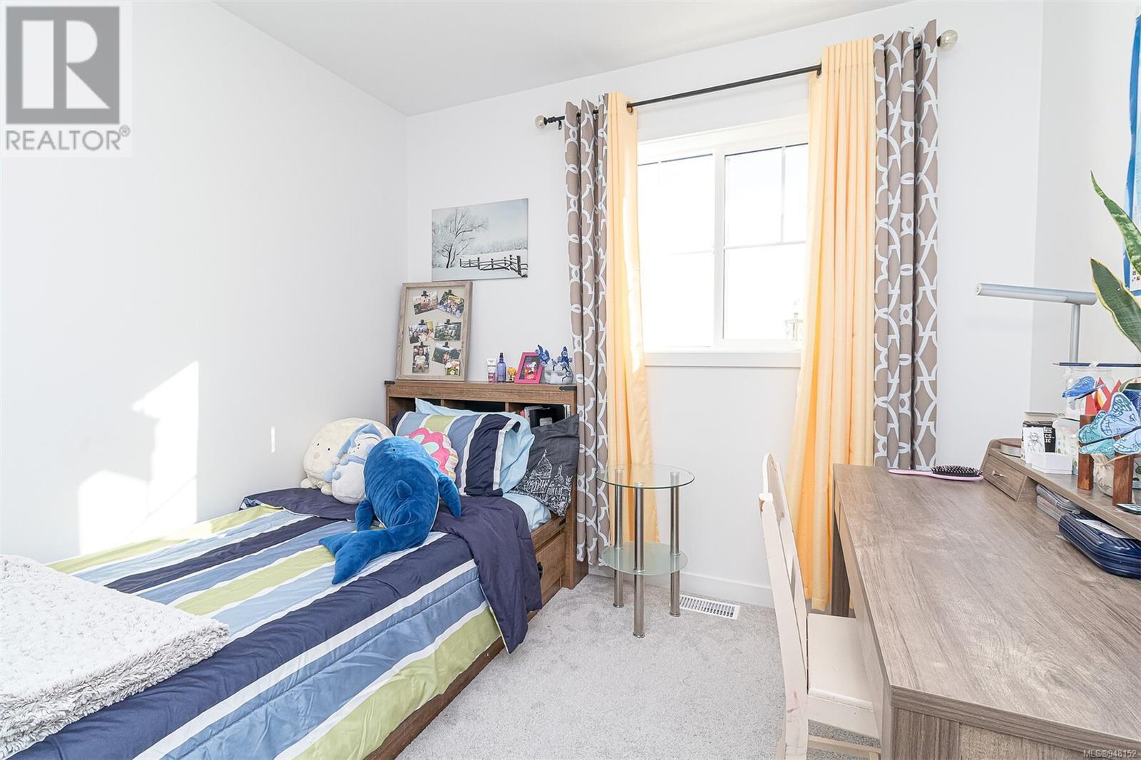 160 Caspian Dr