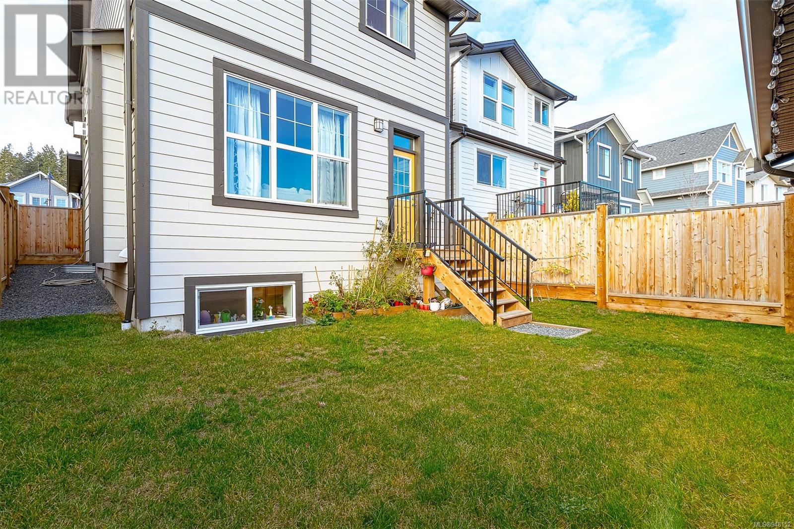 160 Caspian Dr