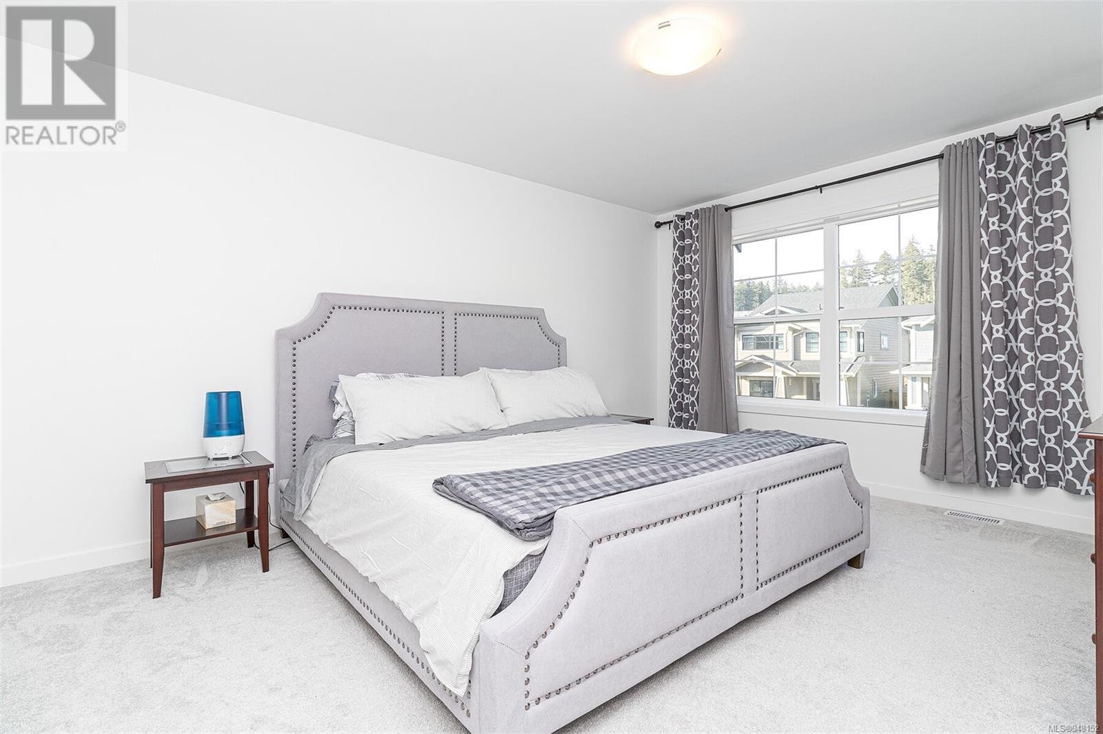 160 Caspian Dr