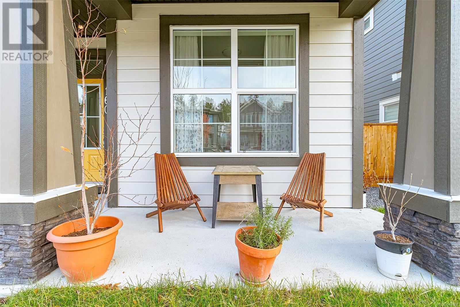 160 Caspian Dr