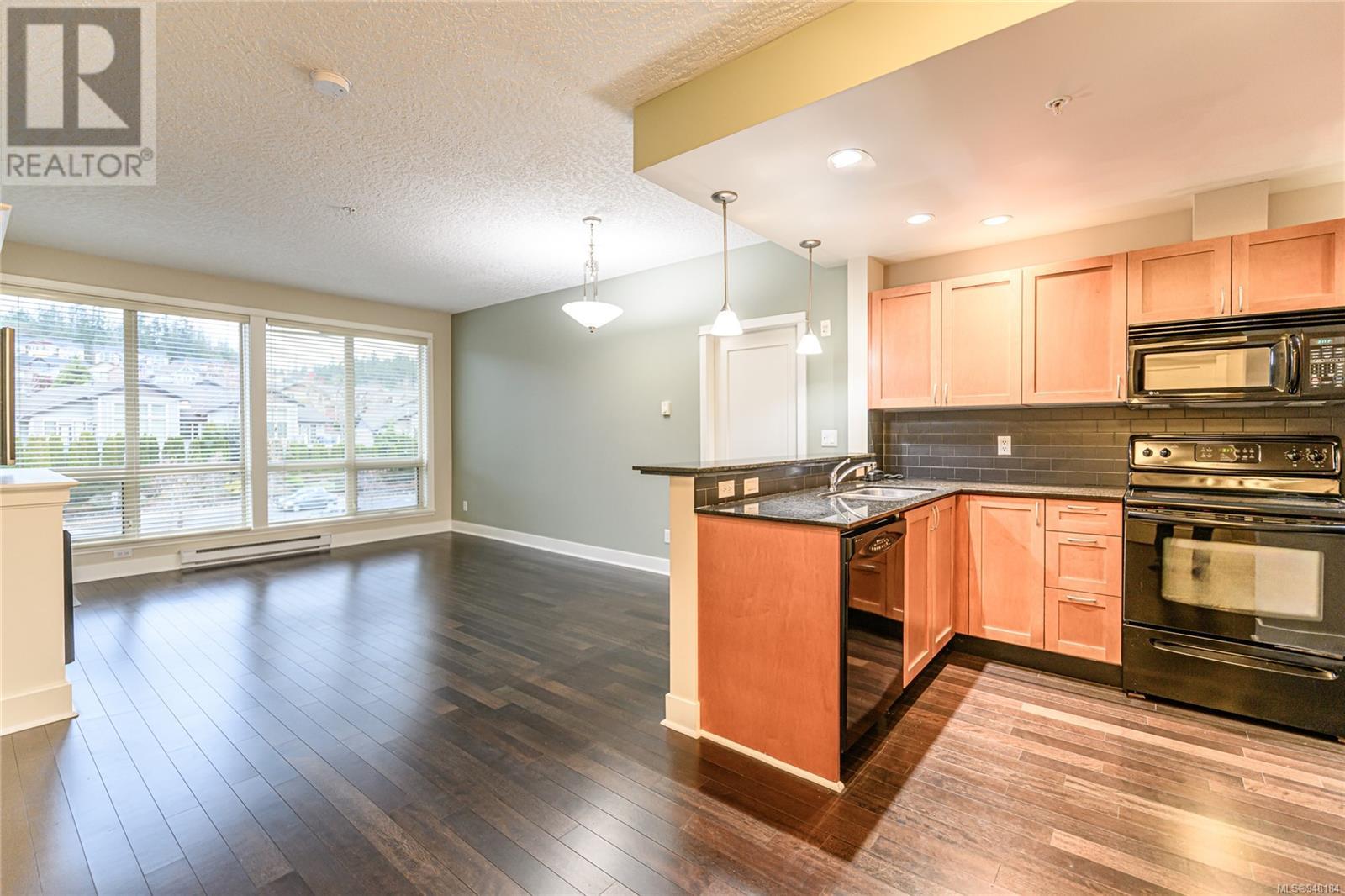 303 627 Brookside Rd, #303