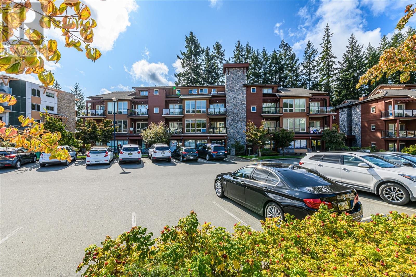 303 627 Brookside Rd, #303