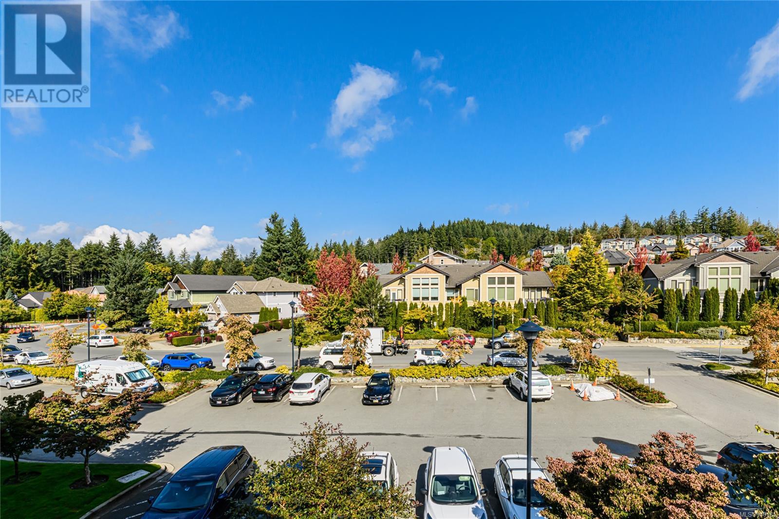 303 627 Brookside Rd, #303