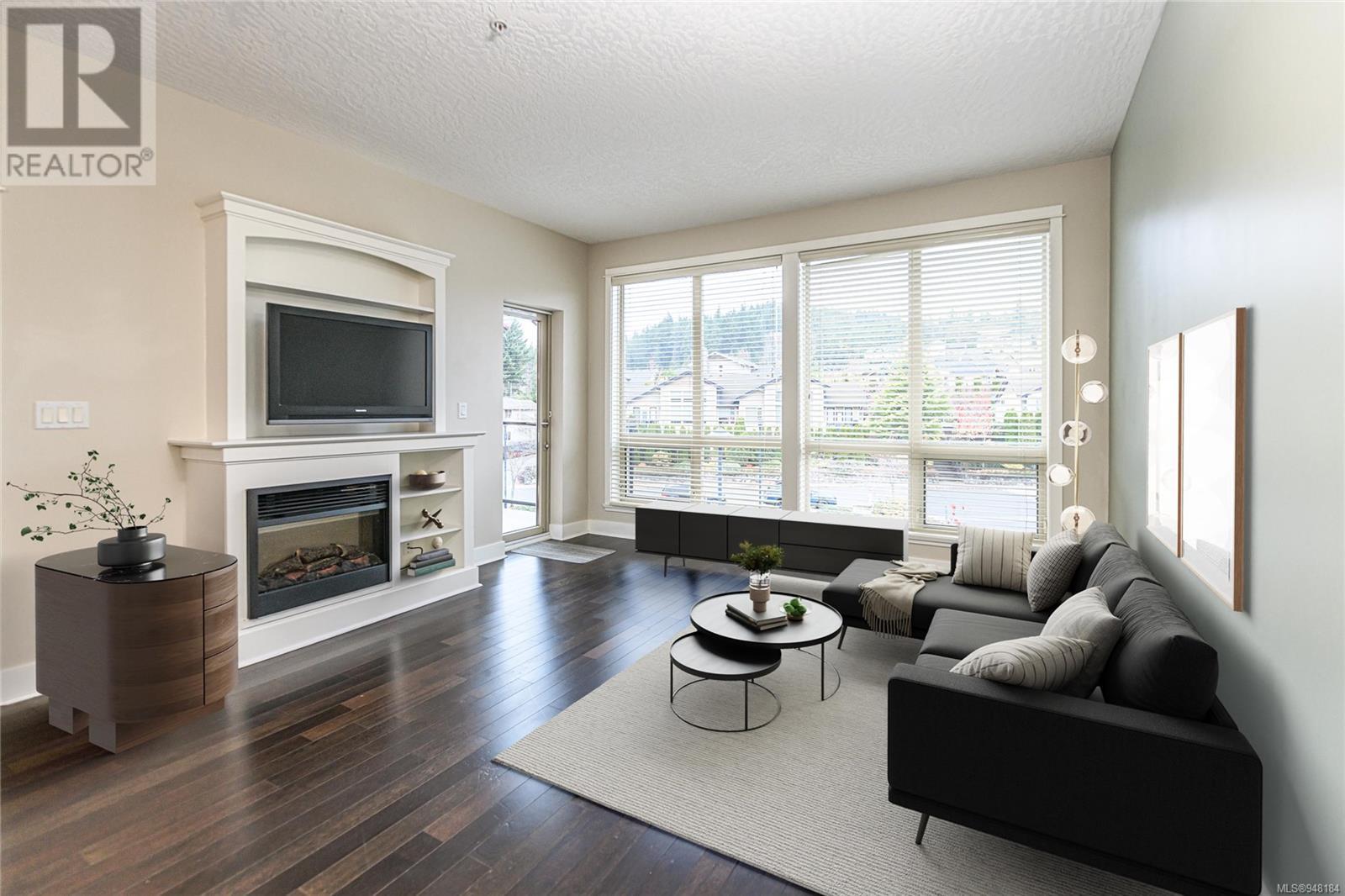 303 627 Brookside Rd, #303
