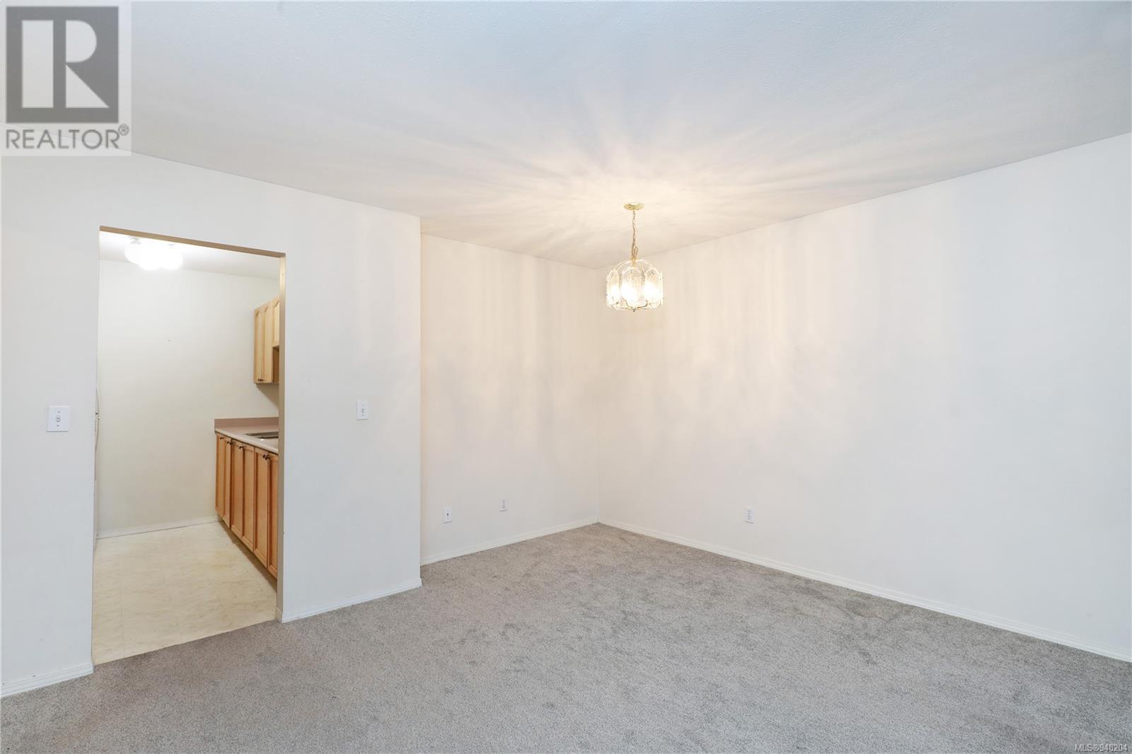 312 1045 Cumberland Rd, #312