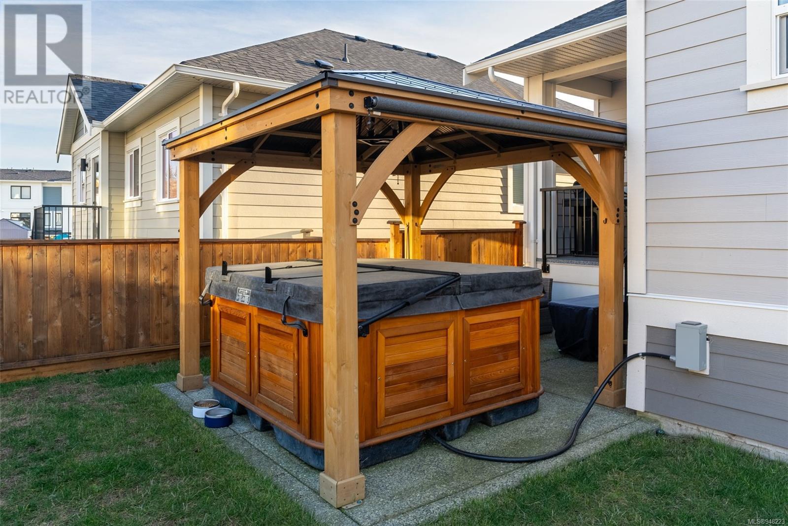 229 Caspian Dr