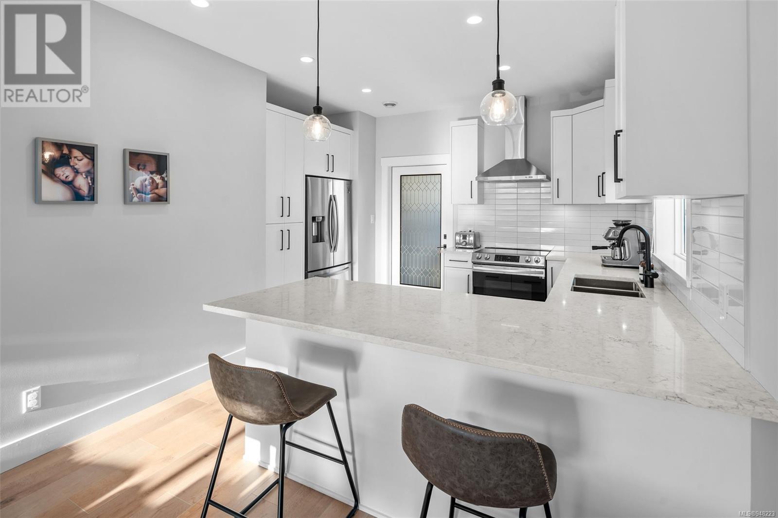 229 Caspian Dr