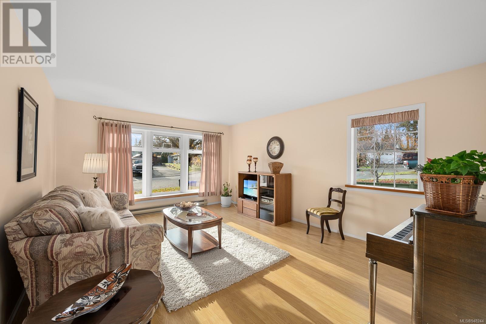 A 849 Park Pl, #A