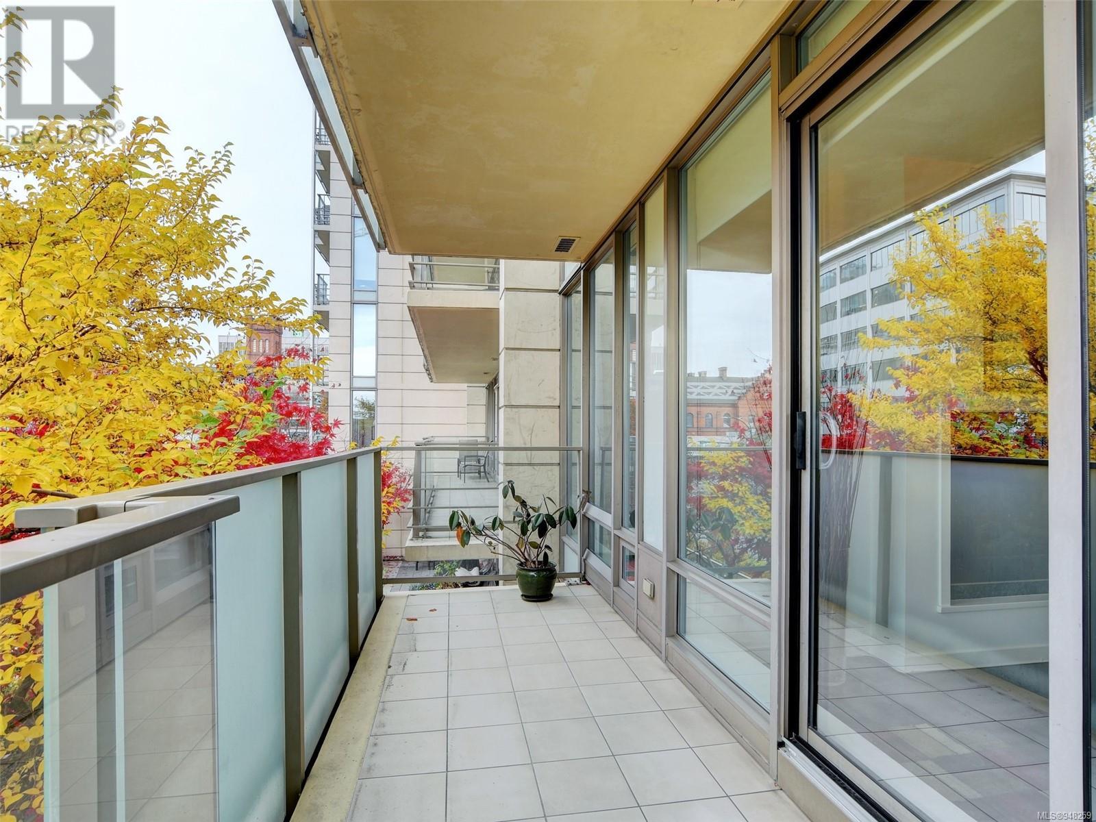 407 707 Courtney St, #407