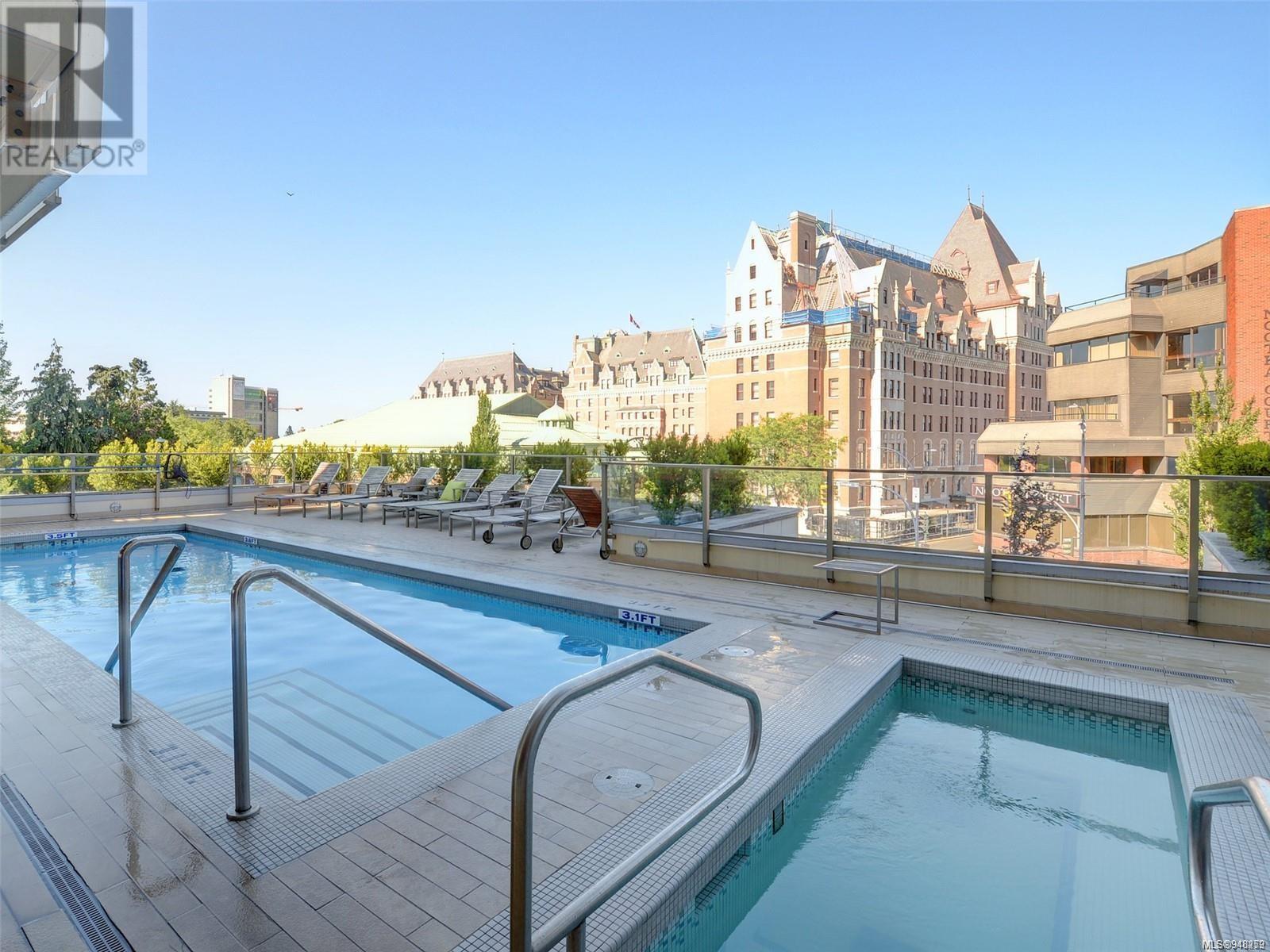 407 707 Courtney St, #407