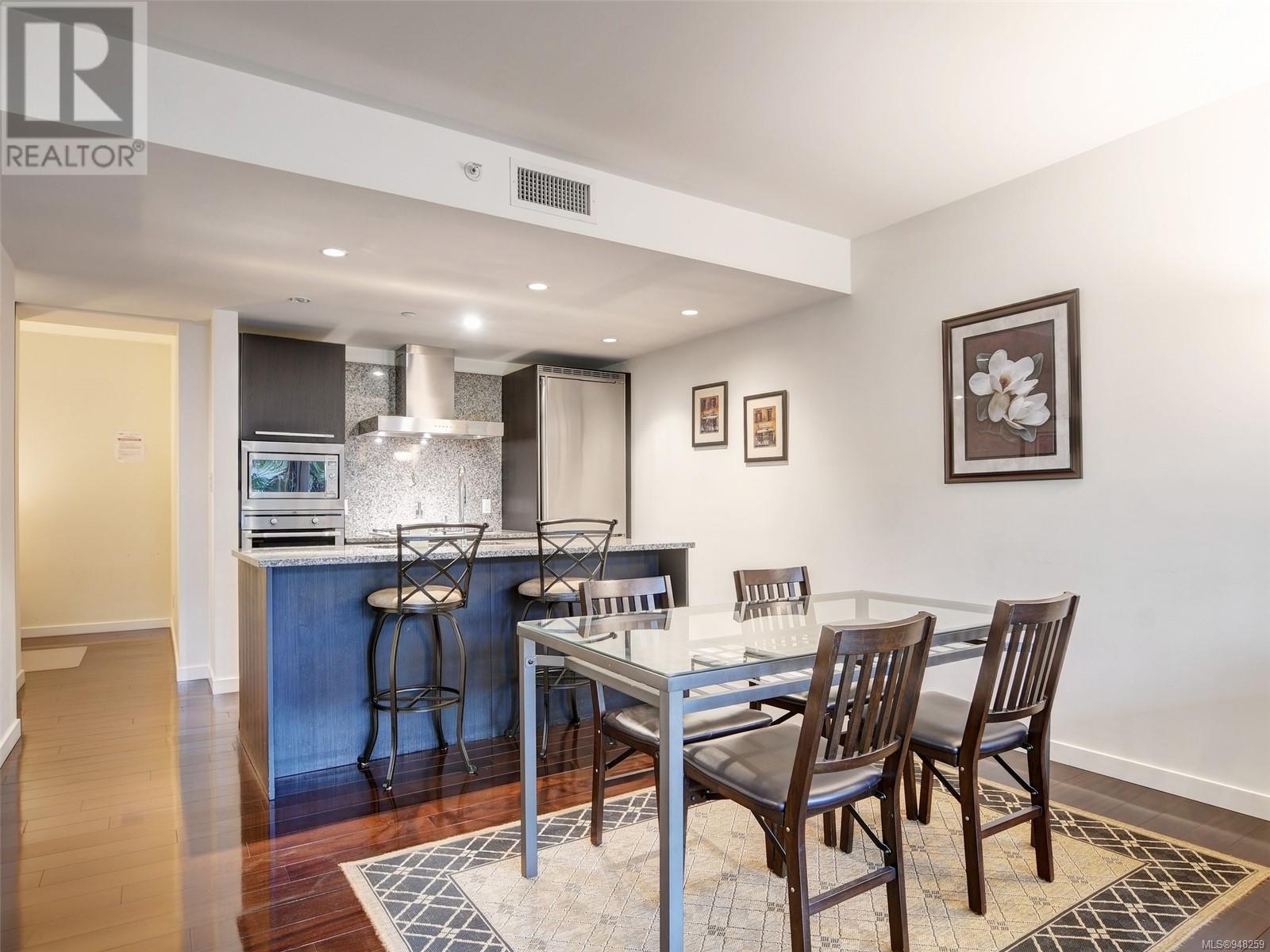 407 707 Courtney St, #407