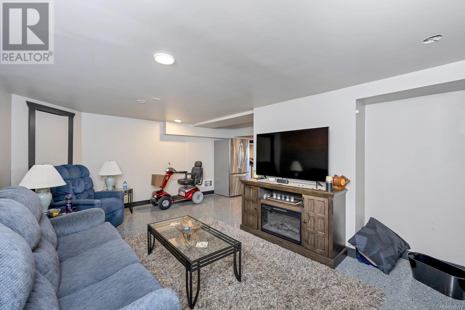 2945/2947 Cedar Hill Rd