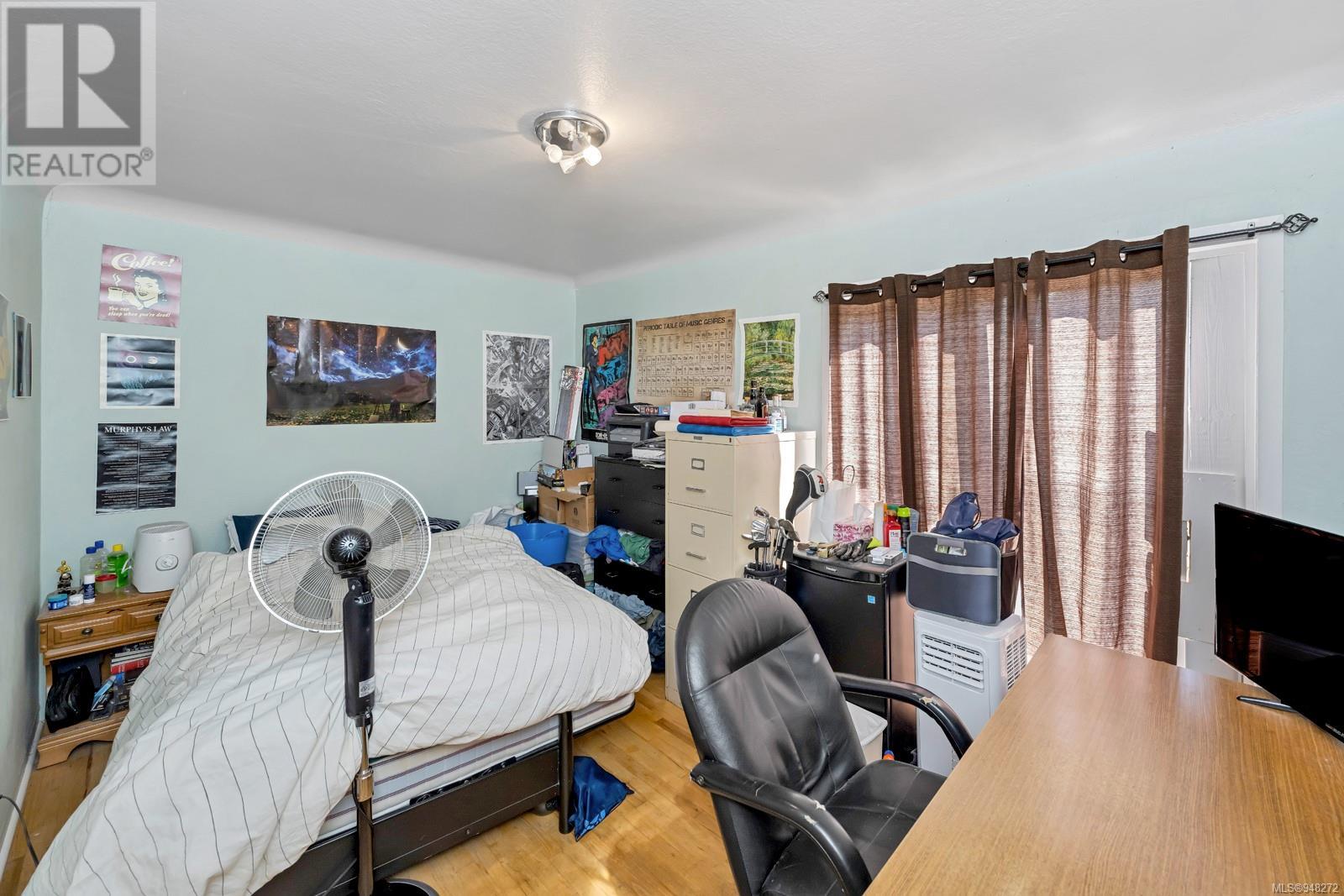 2945/2947 Cedar Hill Rd