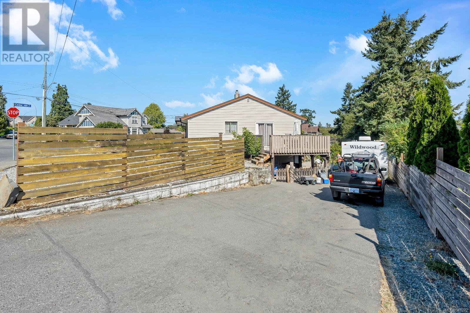 2945/2947 Cedar Hill Rd